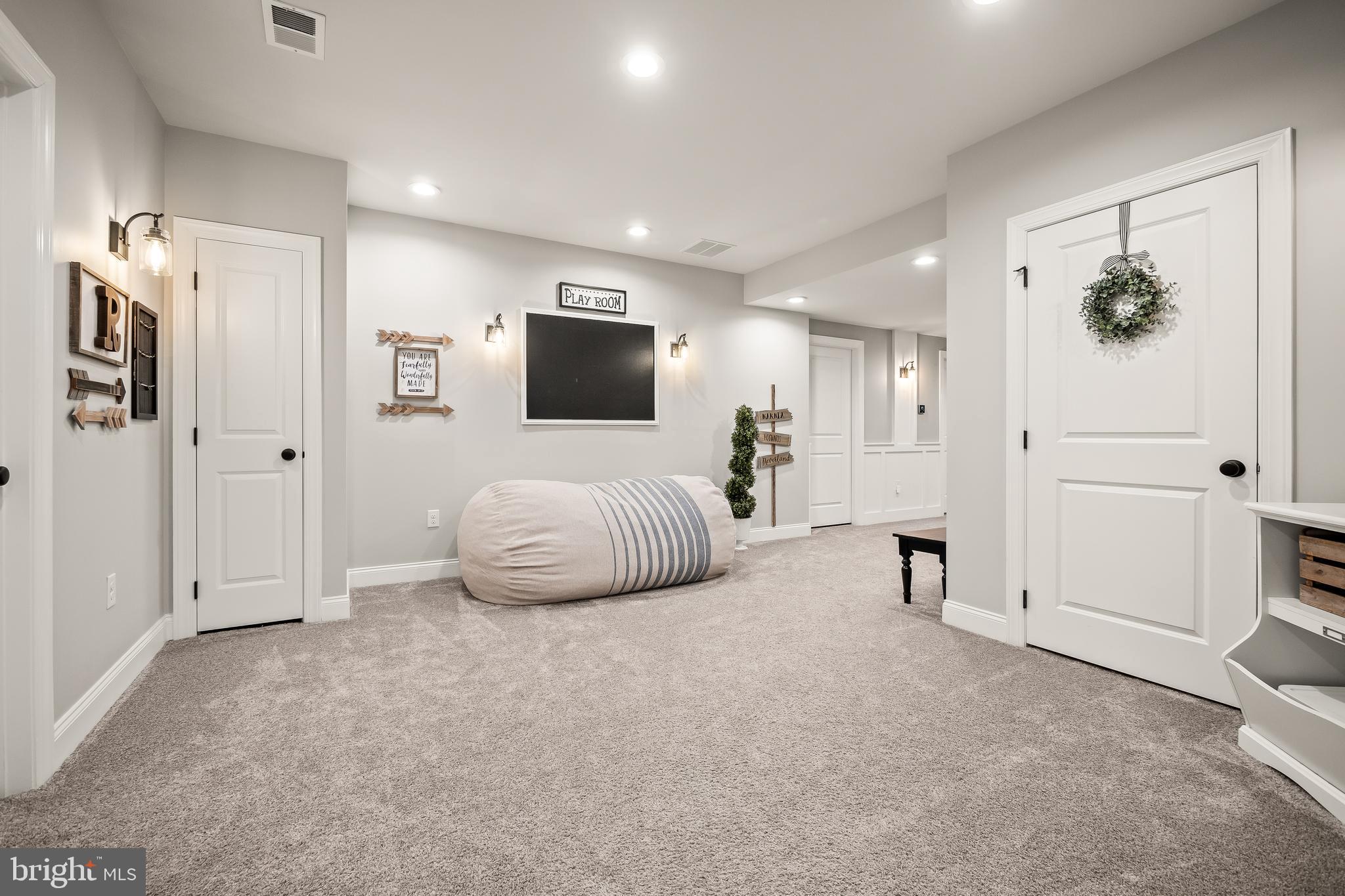 WEYHILL ESTATES - Residential