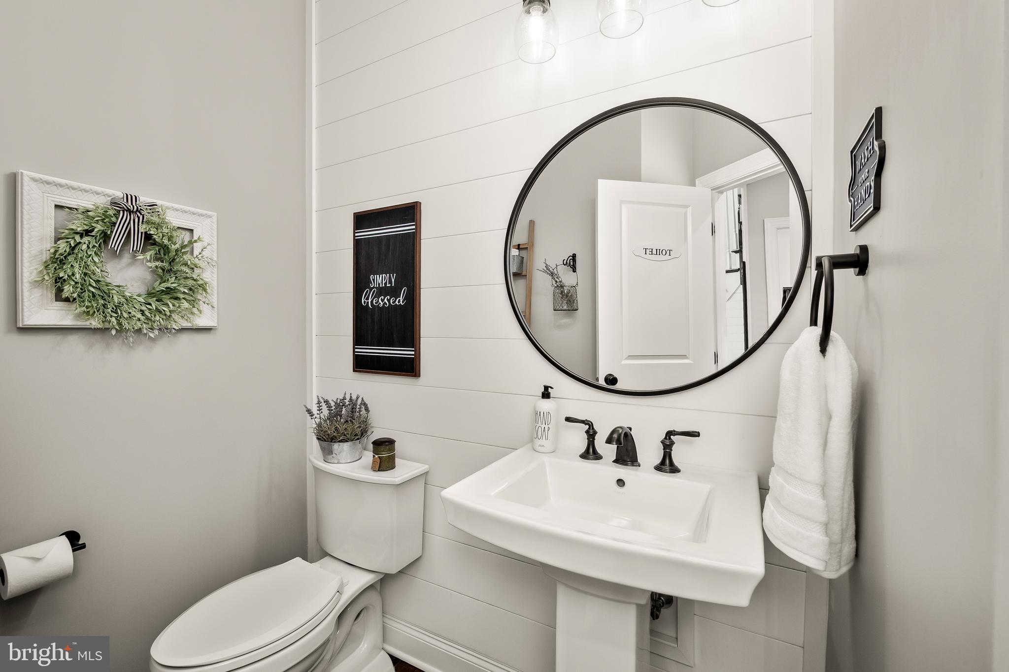 WEYHILL ESTATES - Residential