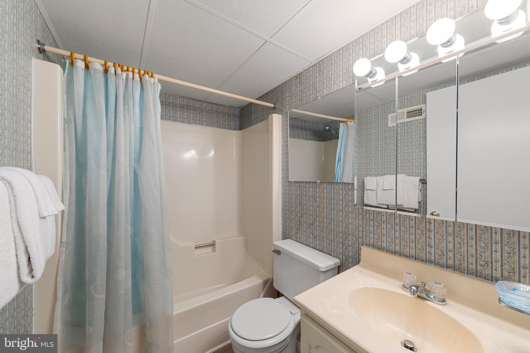 OCEANBAY CITY - Residential