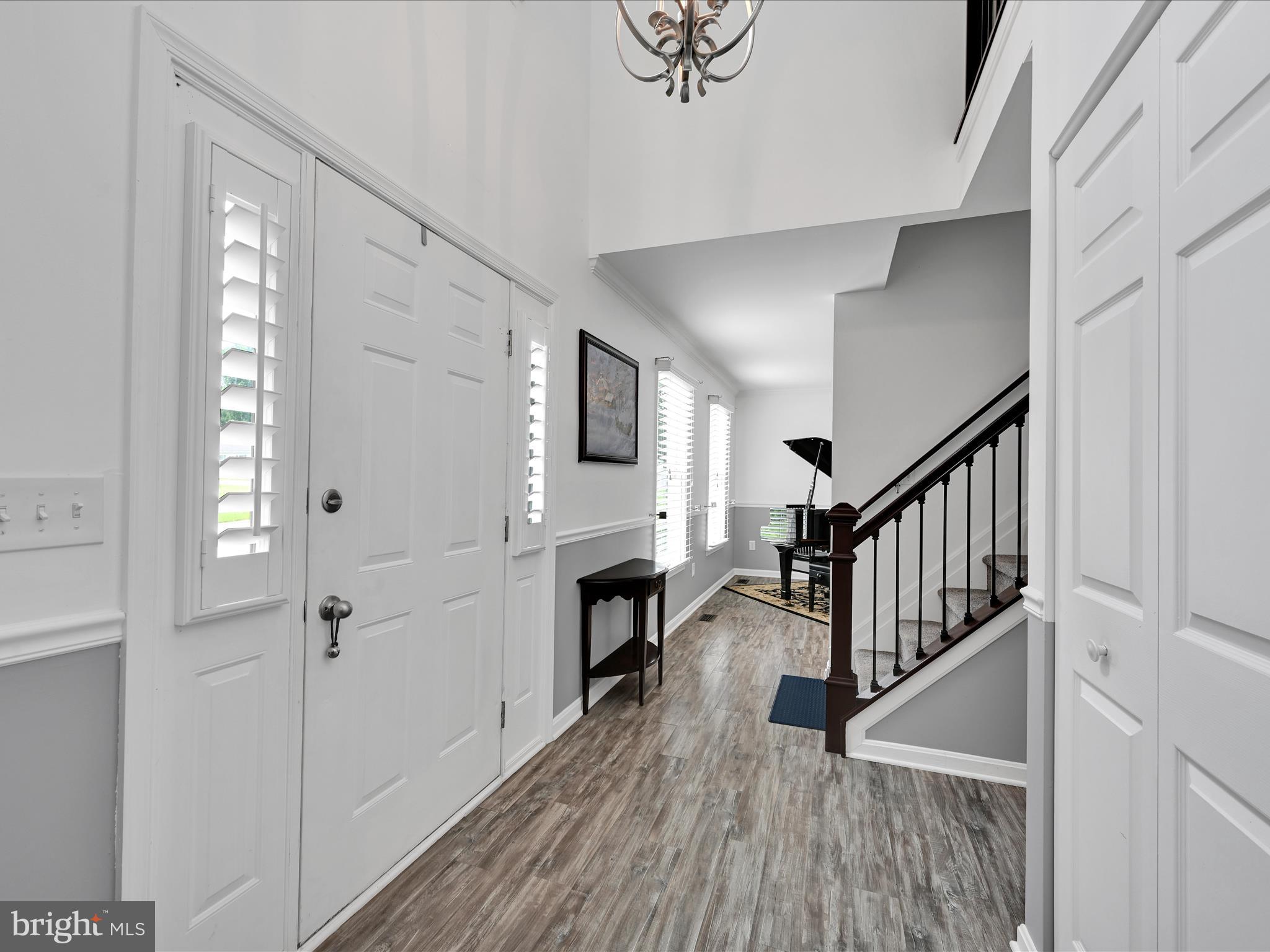 109 S SHAFFER DRIVE
