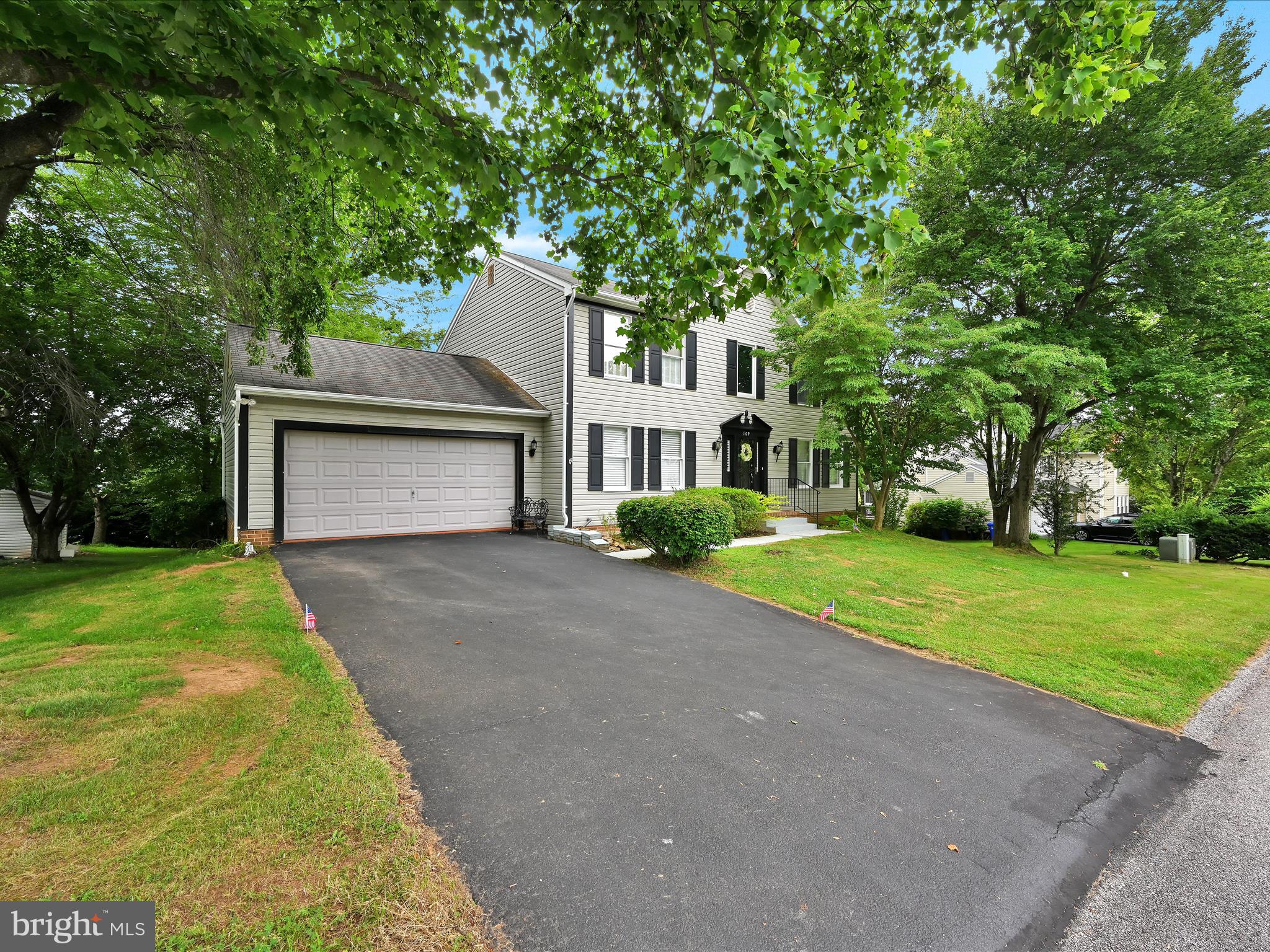 109 S SHAFFER DRIVE