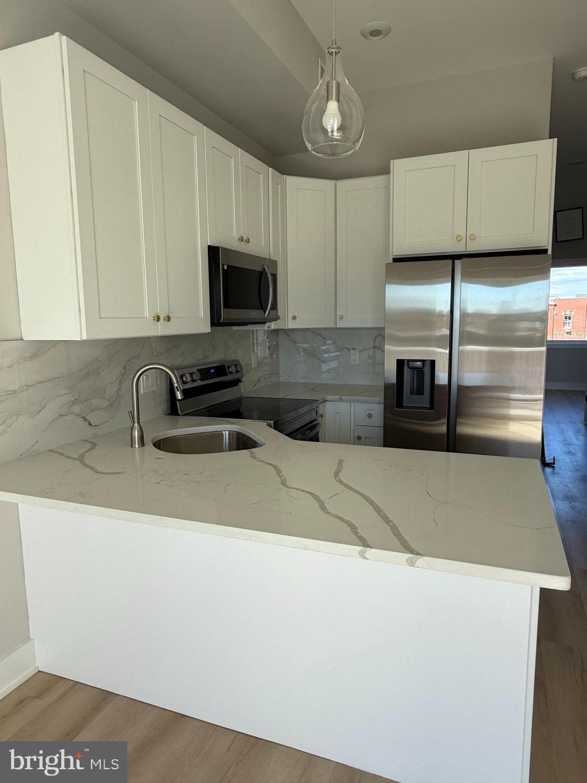 EAST KENSINGTON - Residential Lease