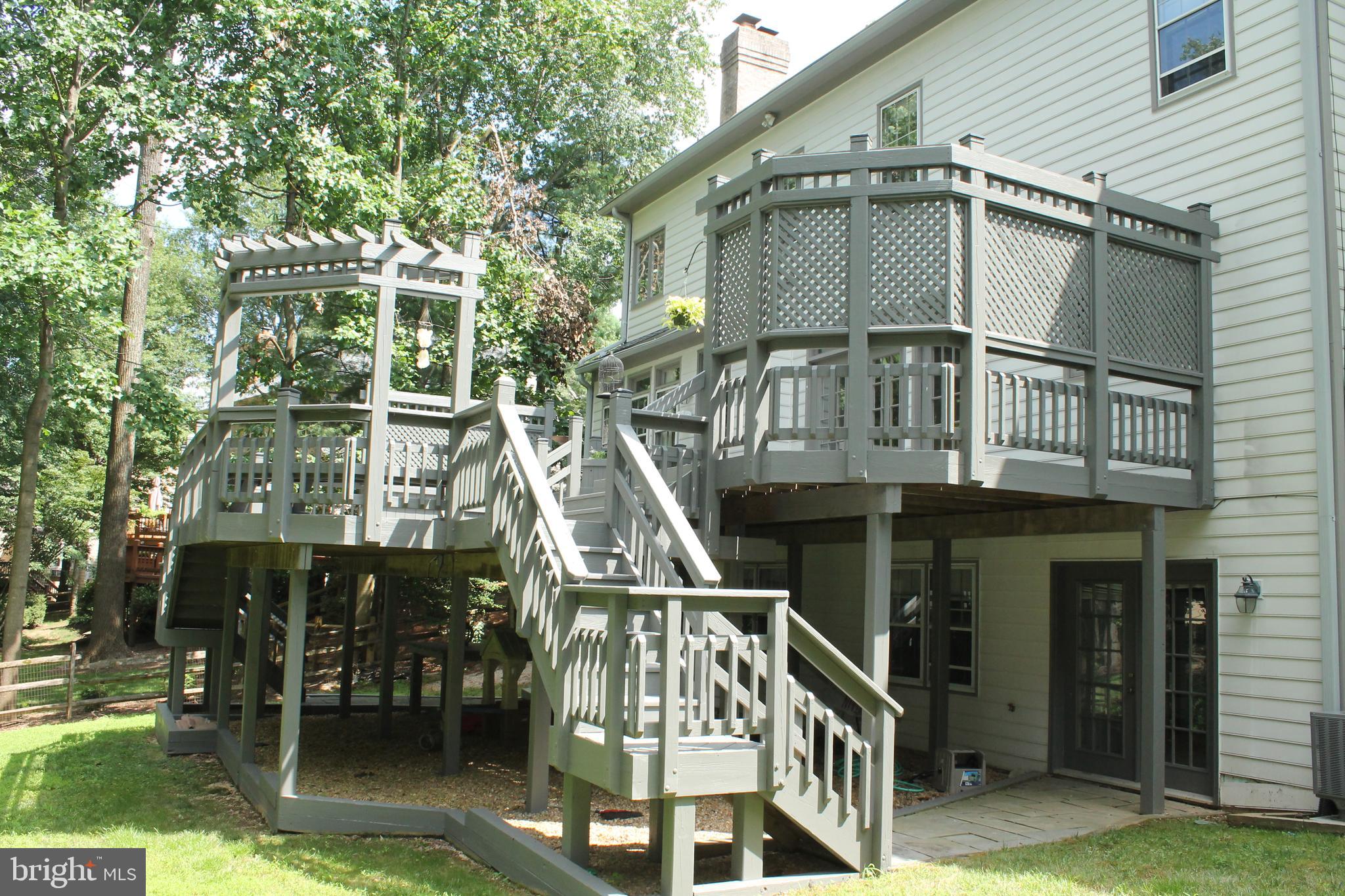 RESTON - Residential