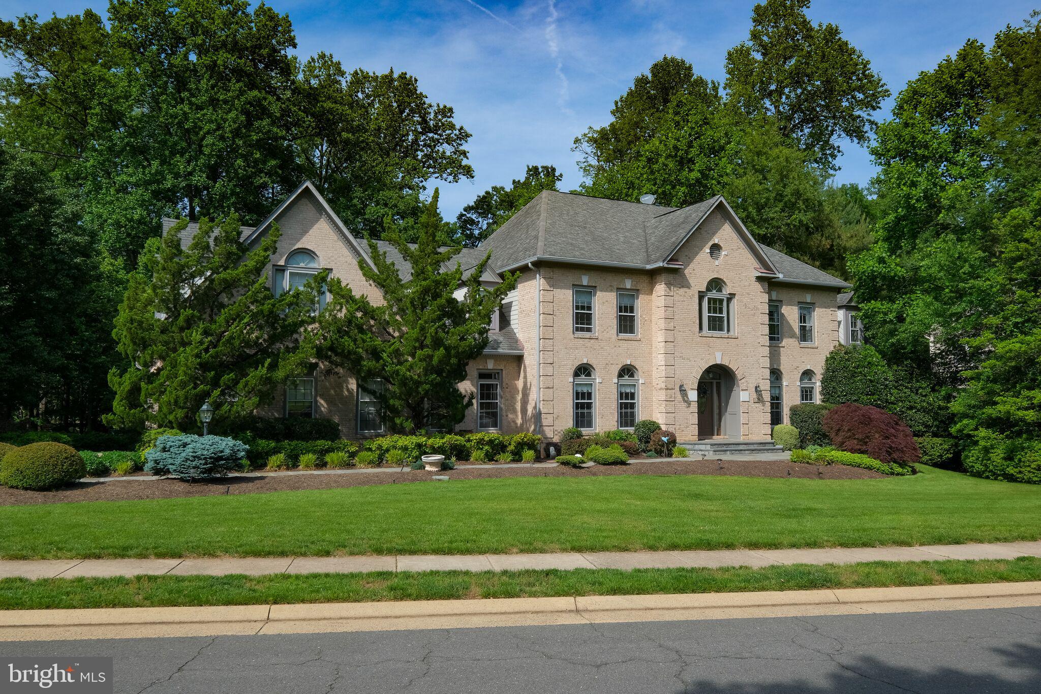 RESTON - Residential