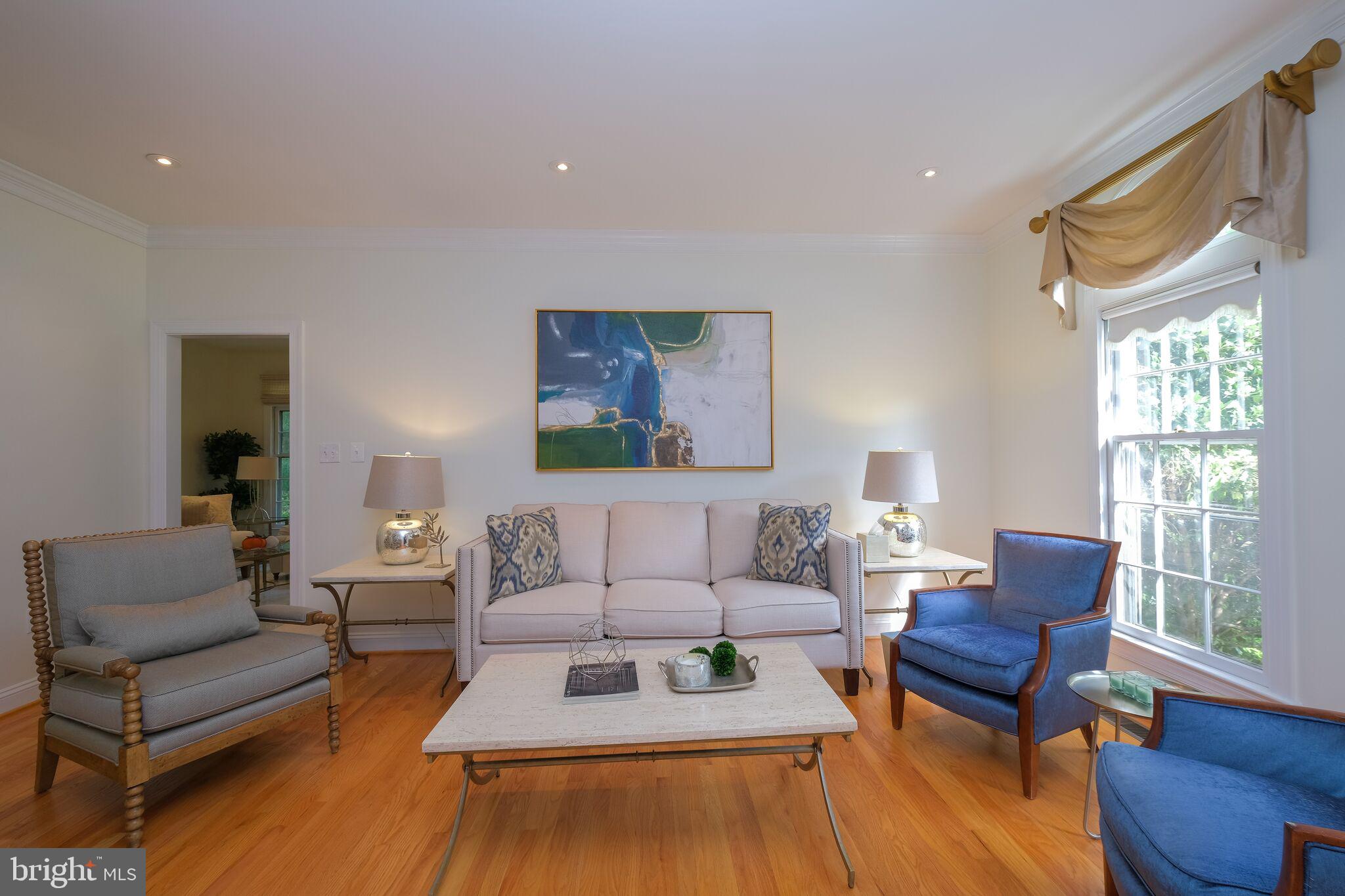 RESTON - Residential