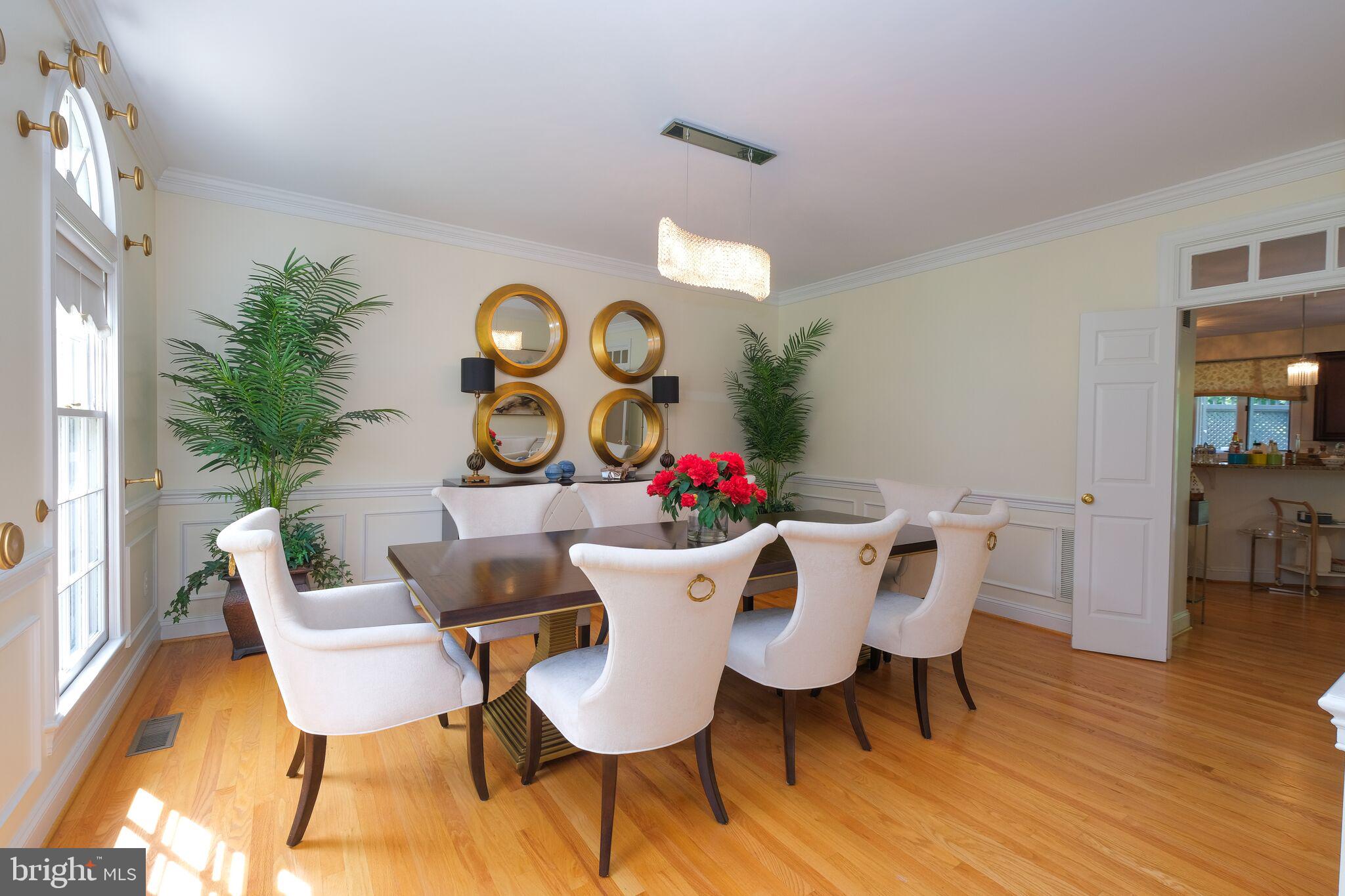 RESTON - Residential