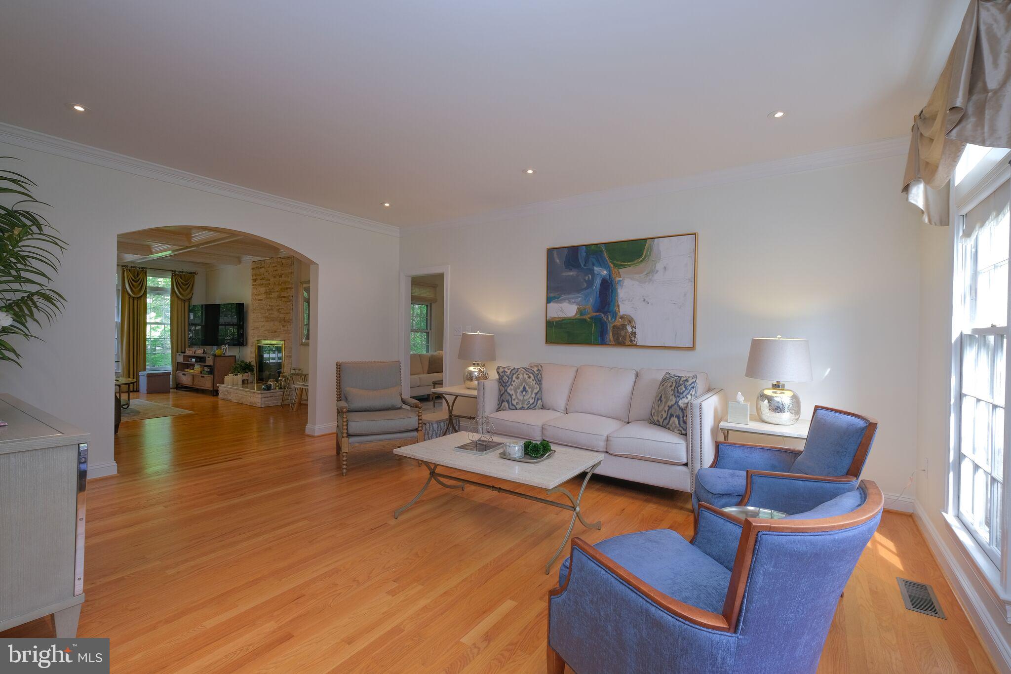 RESTON - Residential