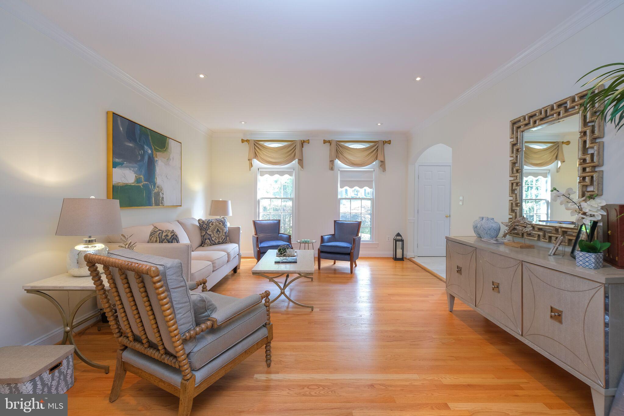 RESTON - Residential