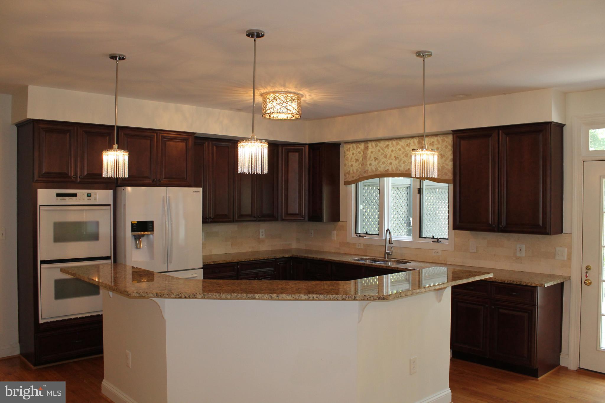 RESTON - Residential