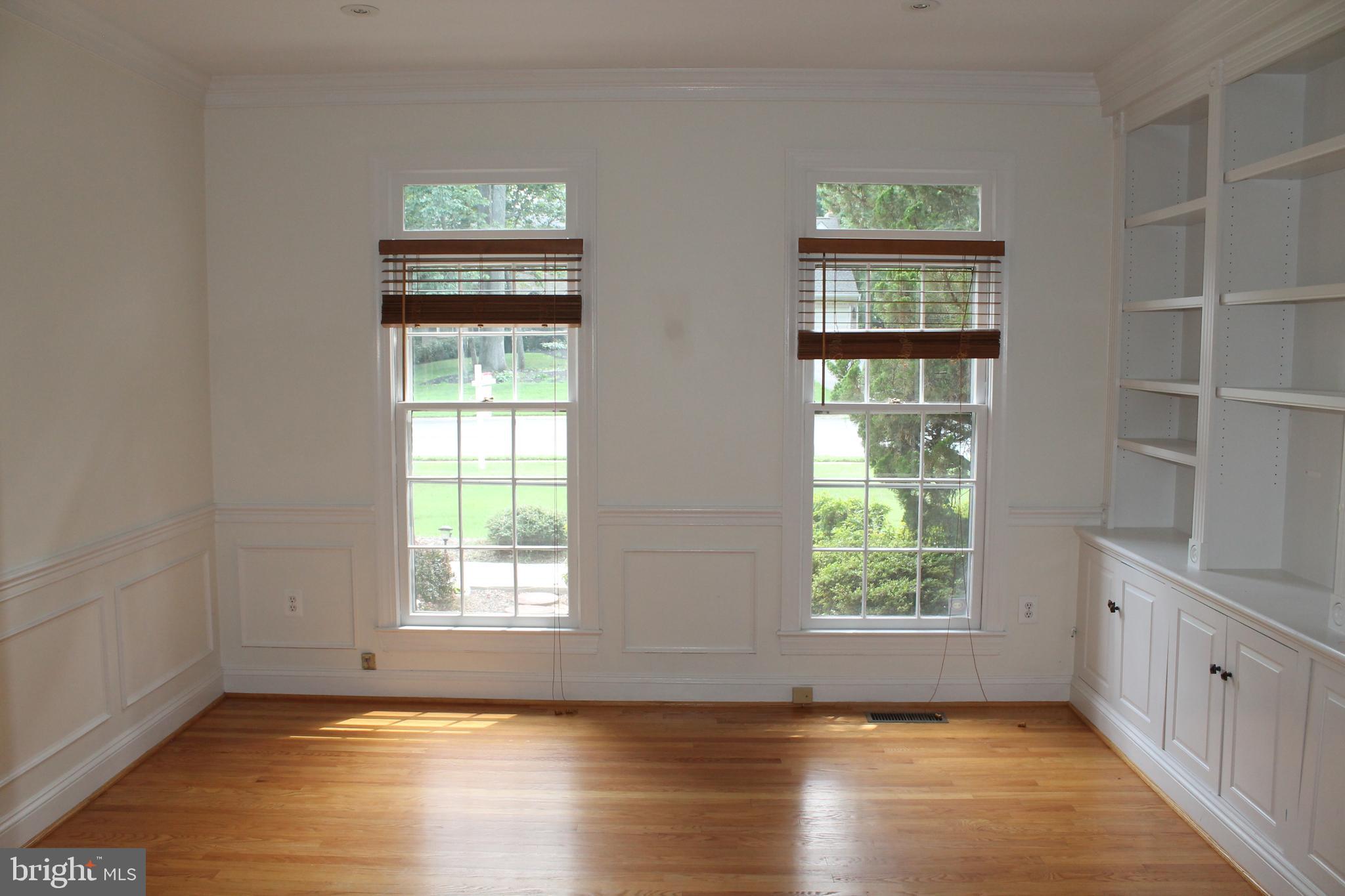 RESTON - Residential