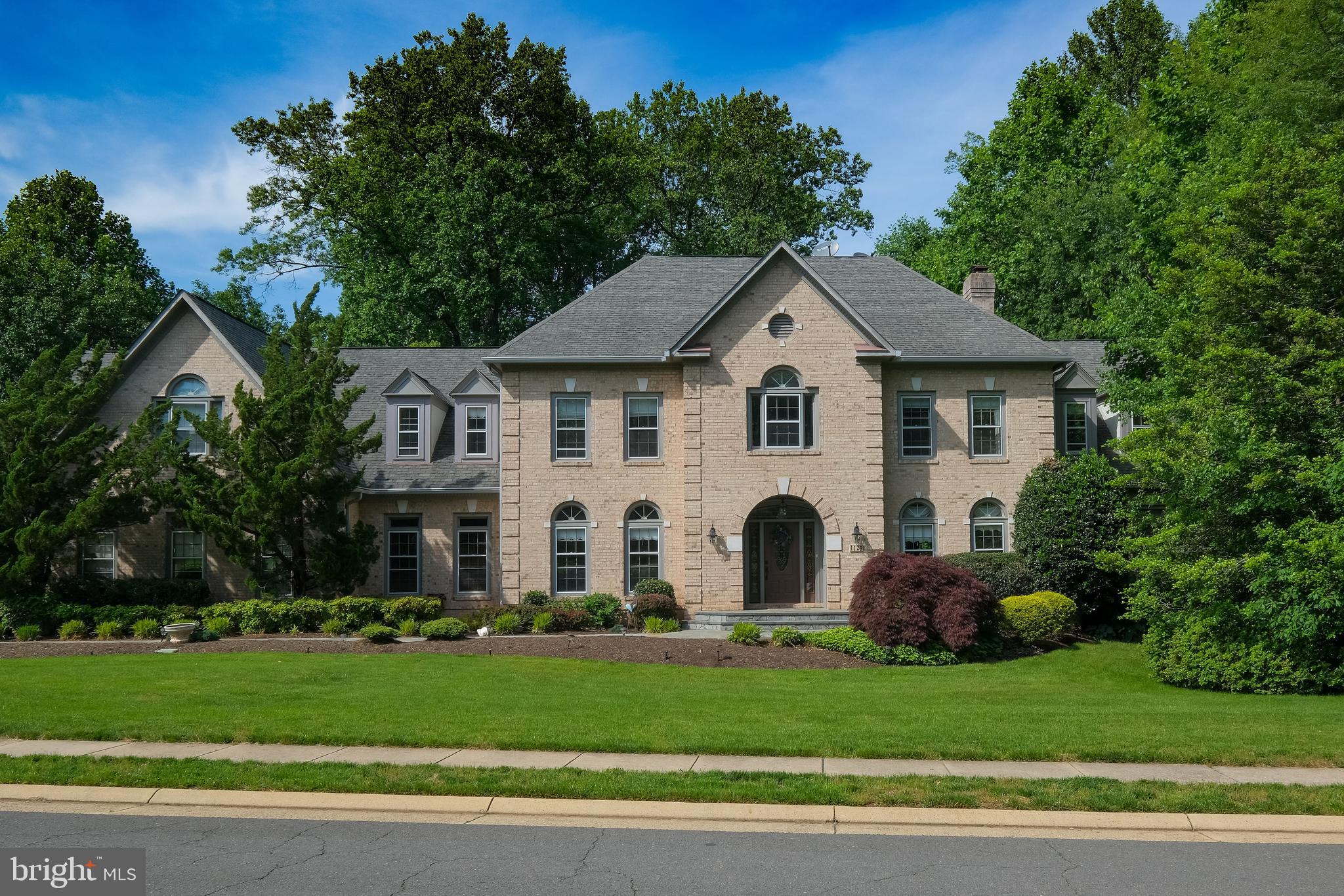 RESTON - Residential