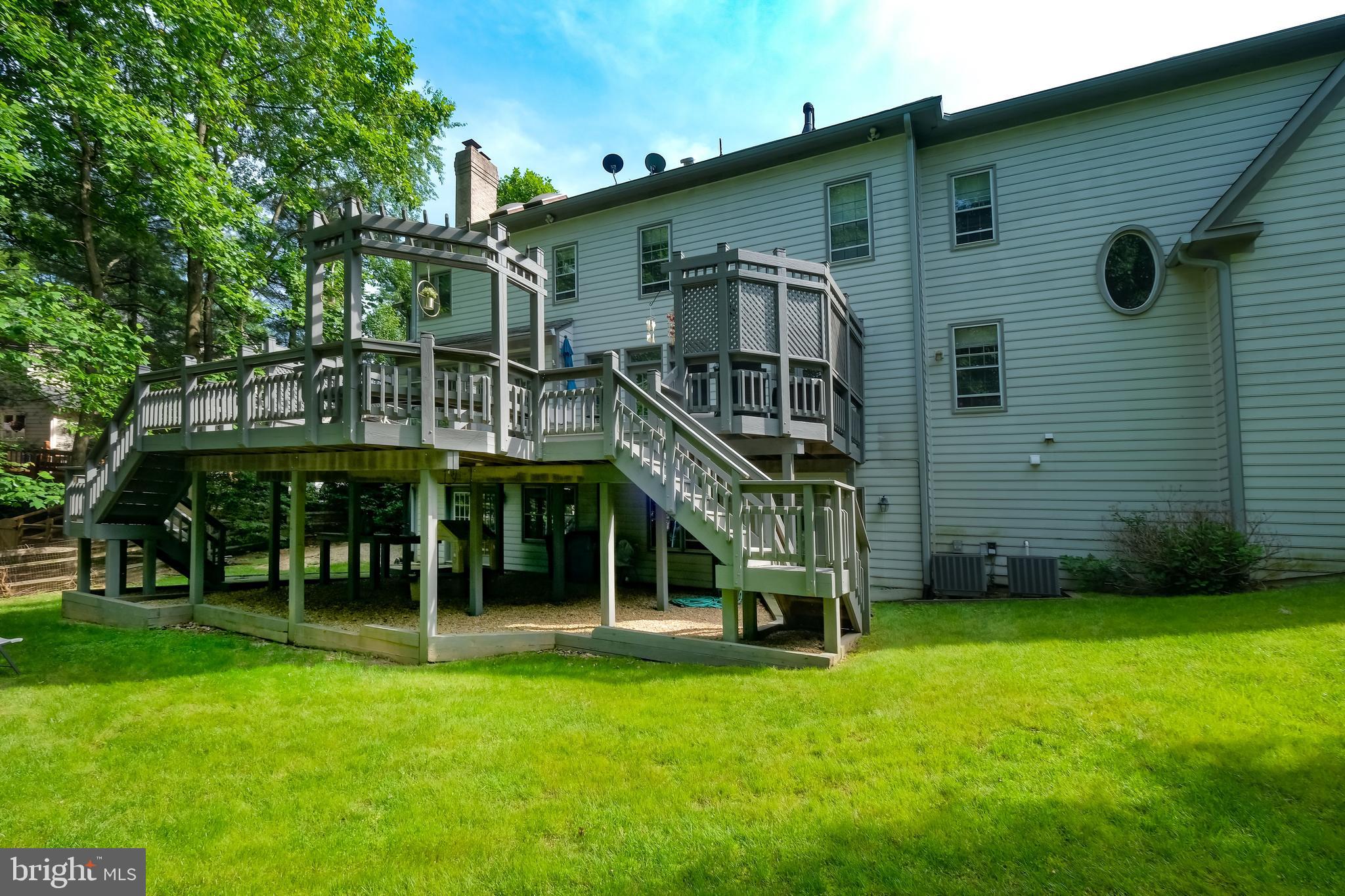 RESTON - Residential