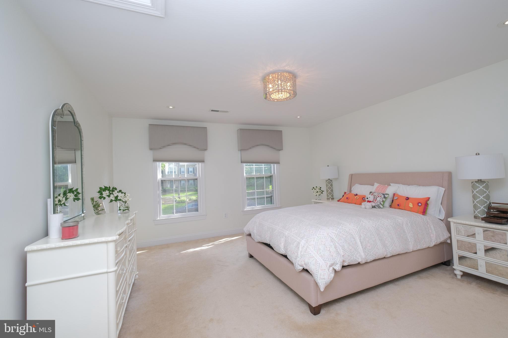 RESTON - Residential