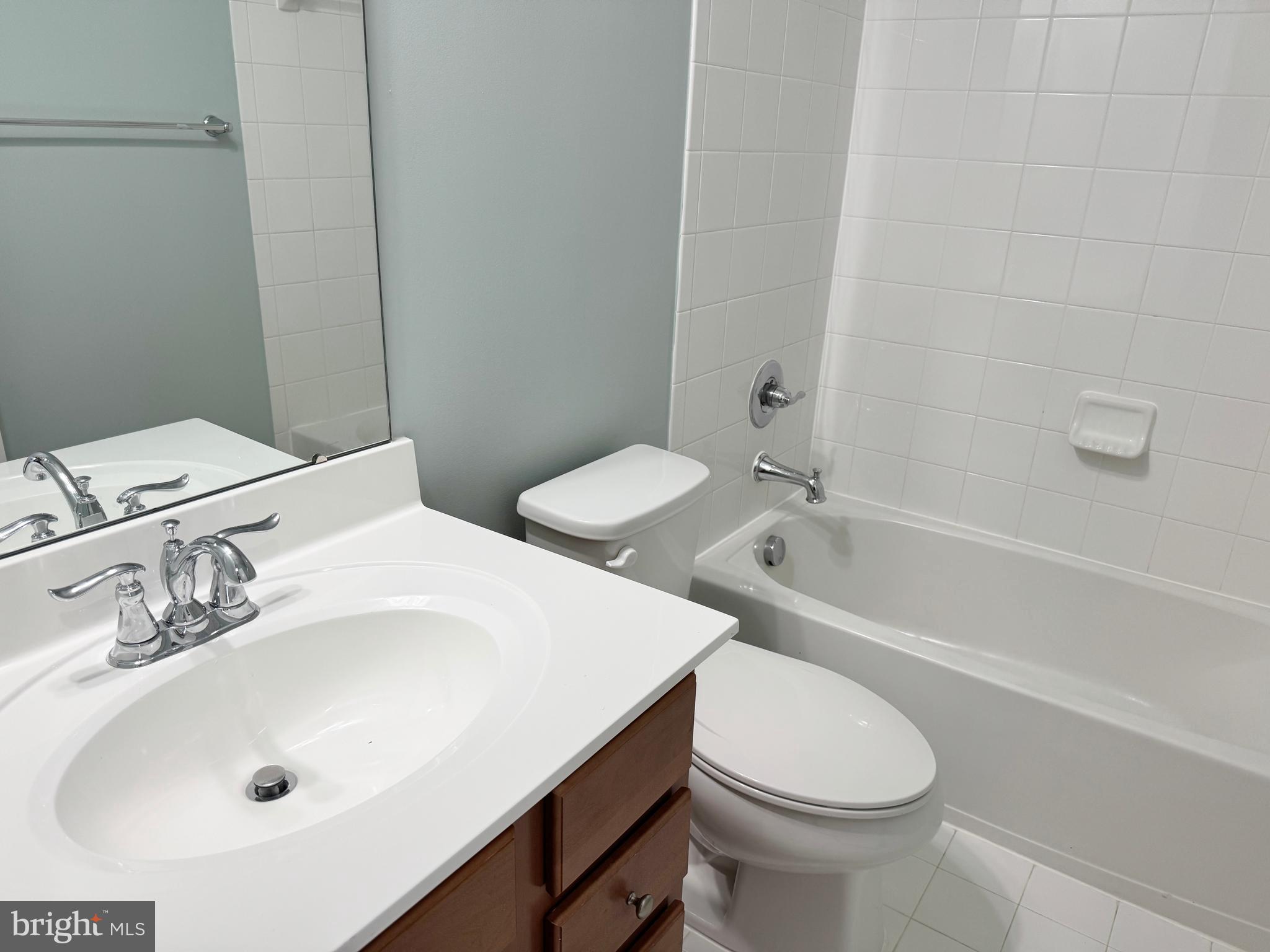 EMBREY MILL - Residential Lease