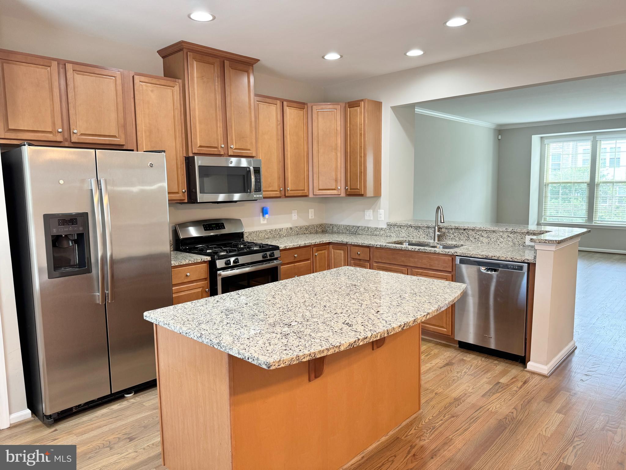 EMBREY MILL - Residential Lease