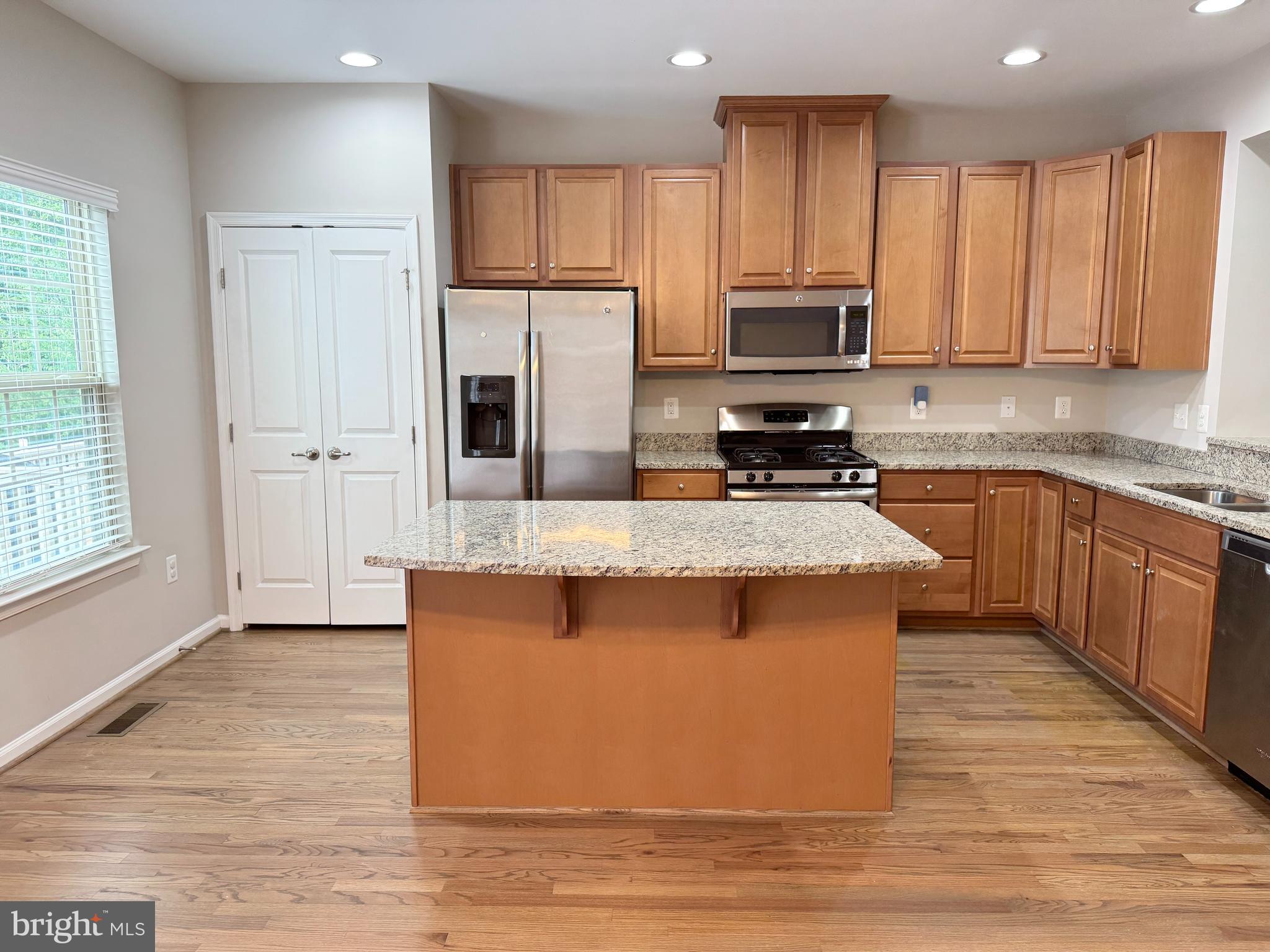 EMBREY MILL - Residential Lease