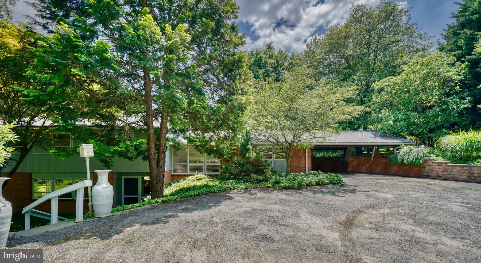 GREEN SPRING VALLEY - Residential