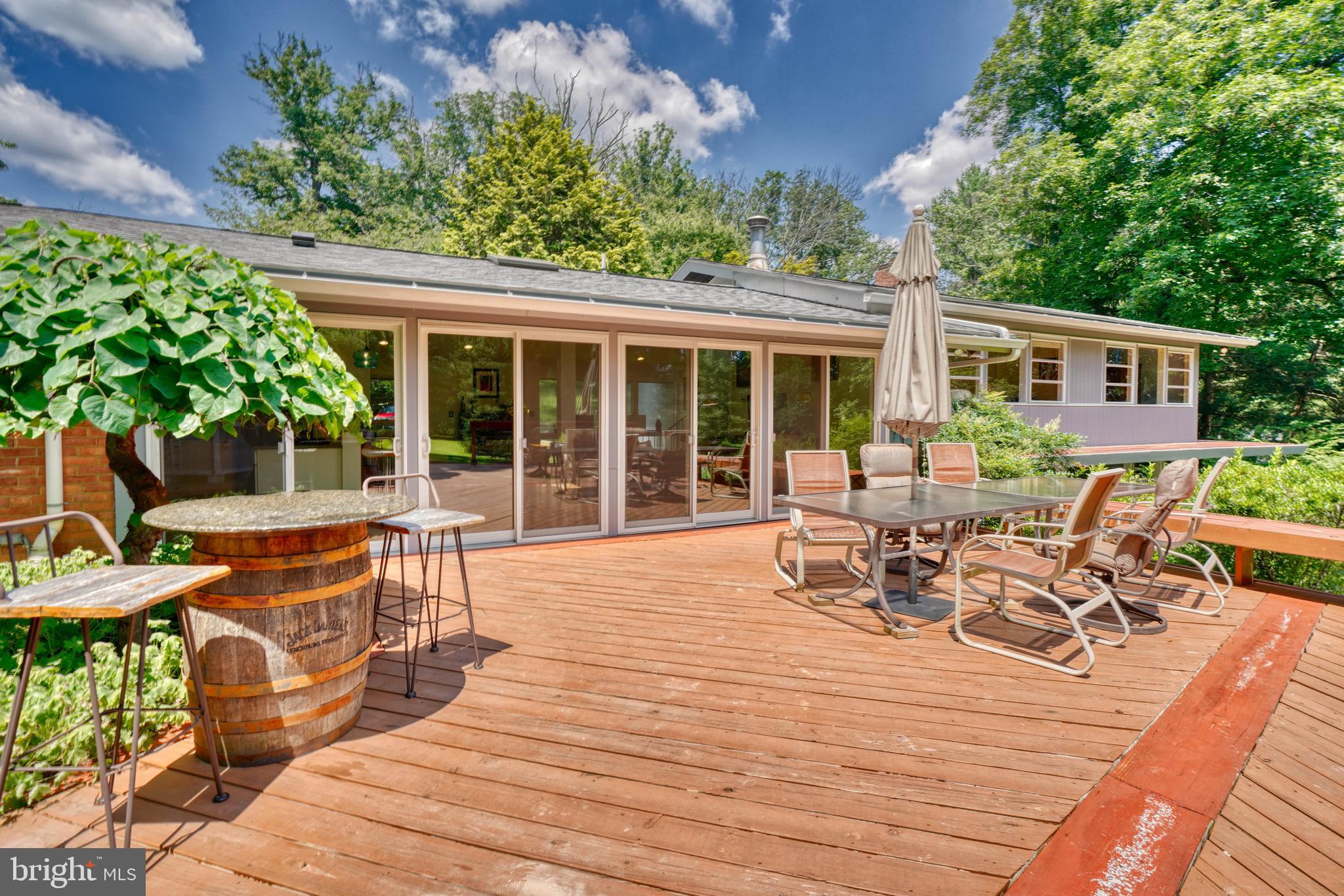 GREEN SPRING VALLEY - Residential