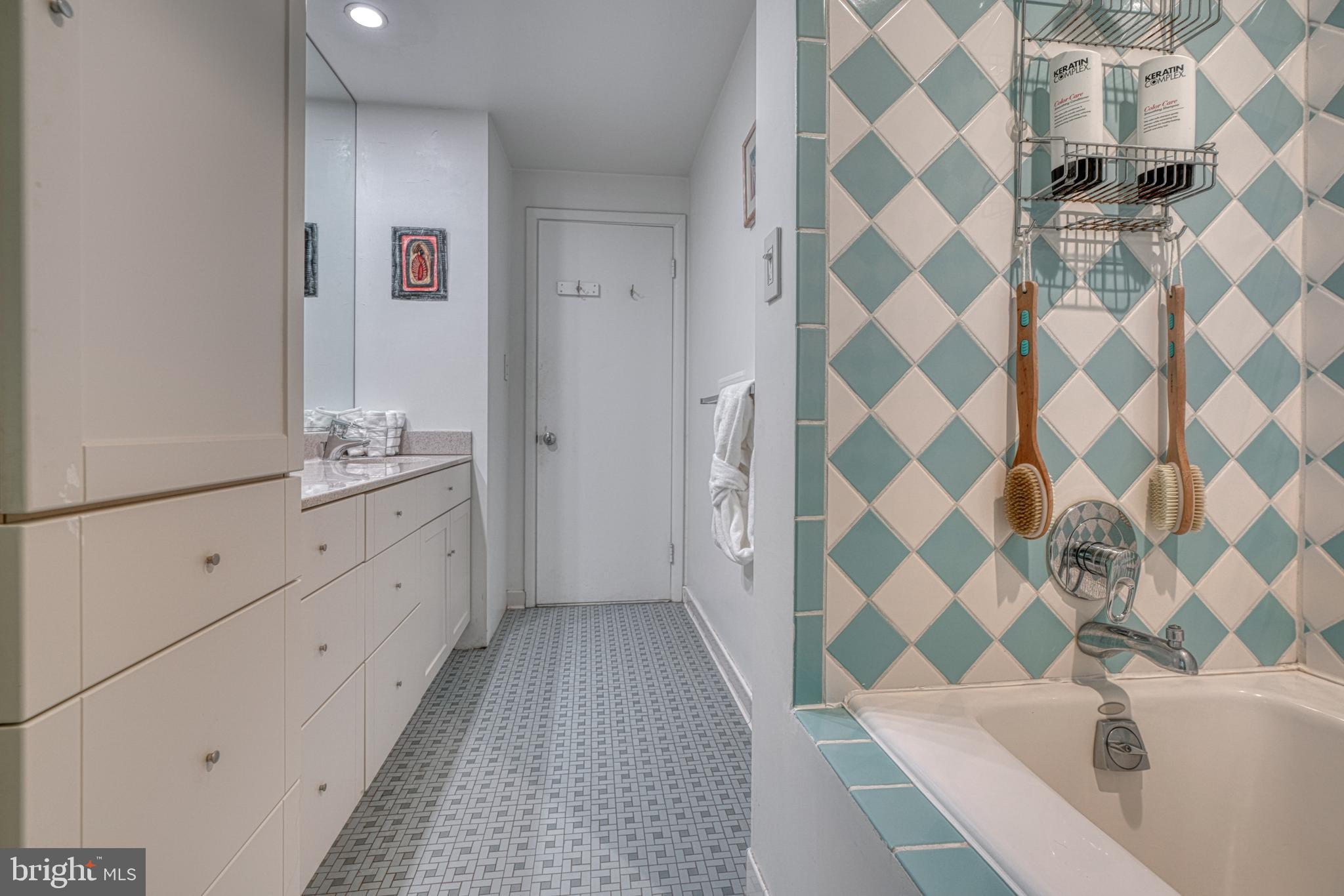 GREEN SPRING VALLEY - Residential