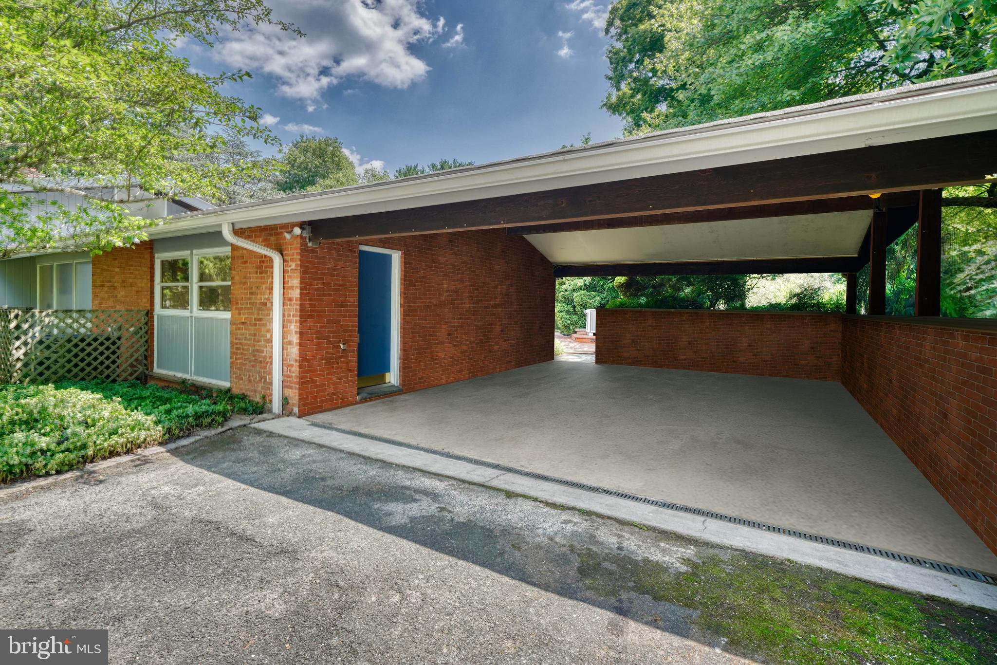 GREEN SPRING VALLEY - Residential