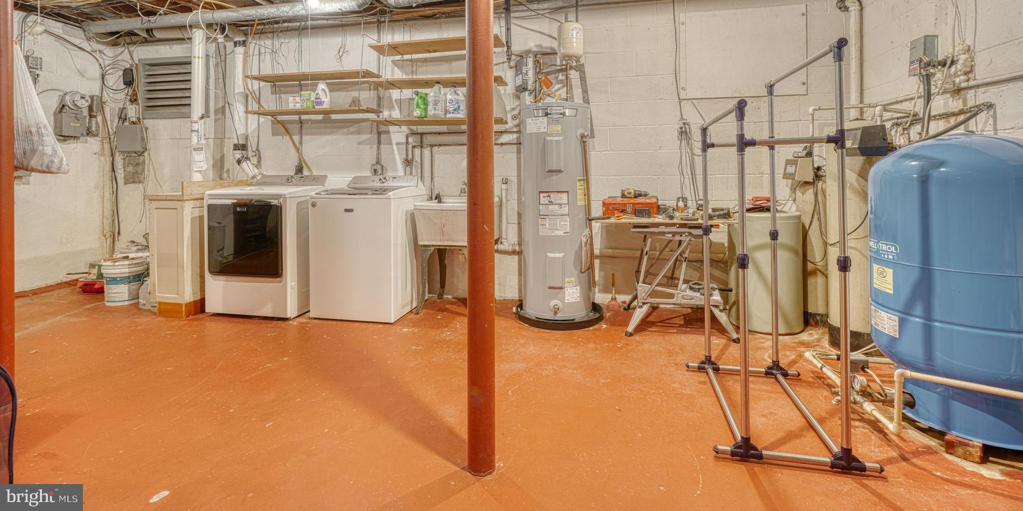 GREEN SPRING VALLEY - Residential