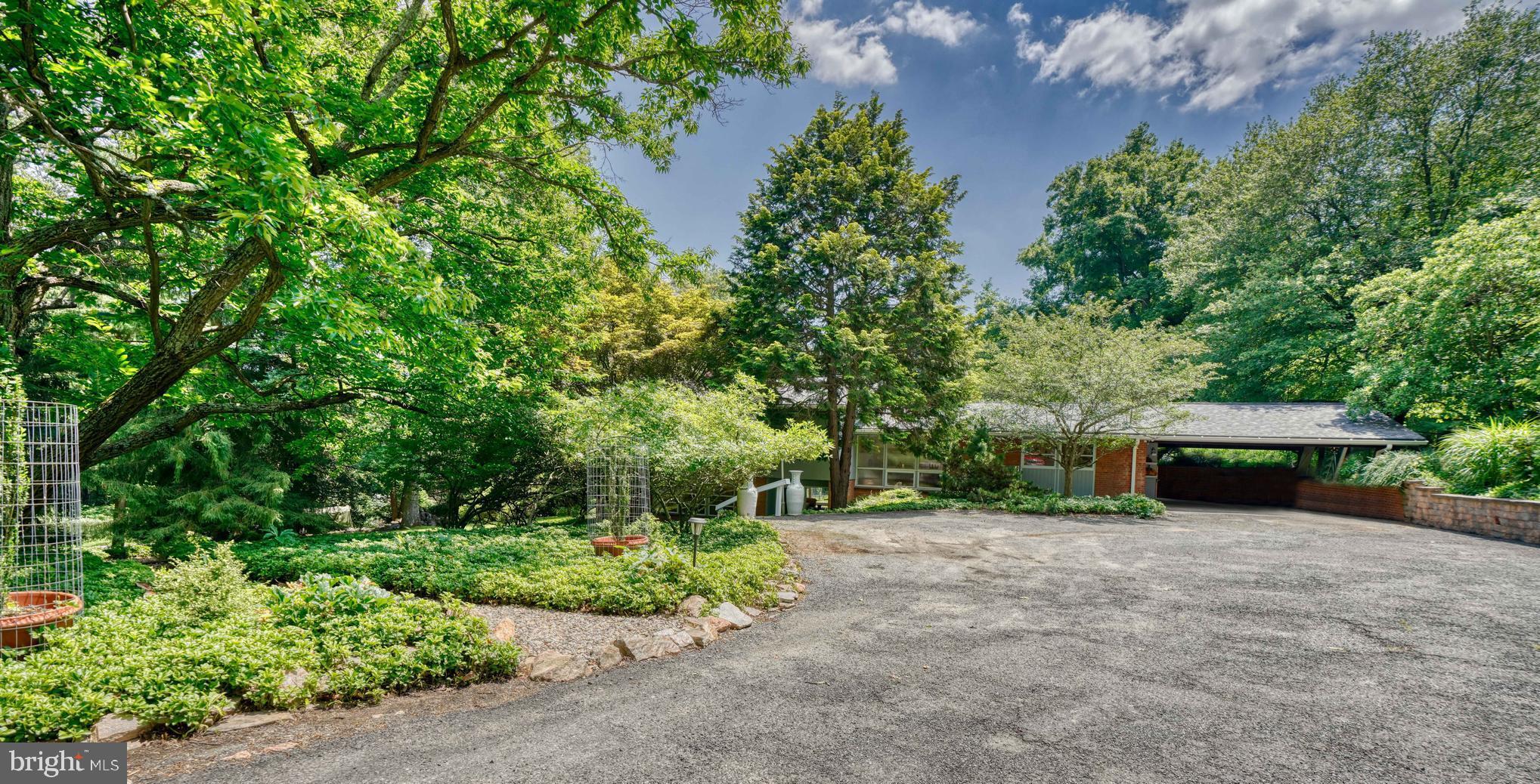 GREEN SPRING VALLEY - Residential