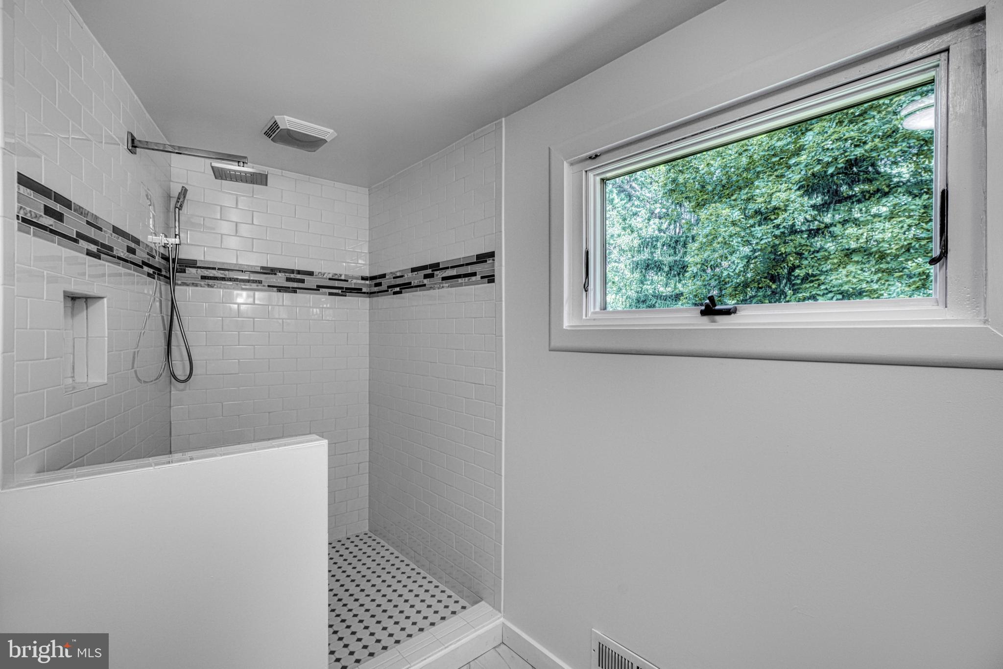 GREEN SPRING VALLEY - Residential