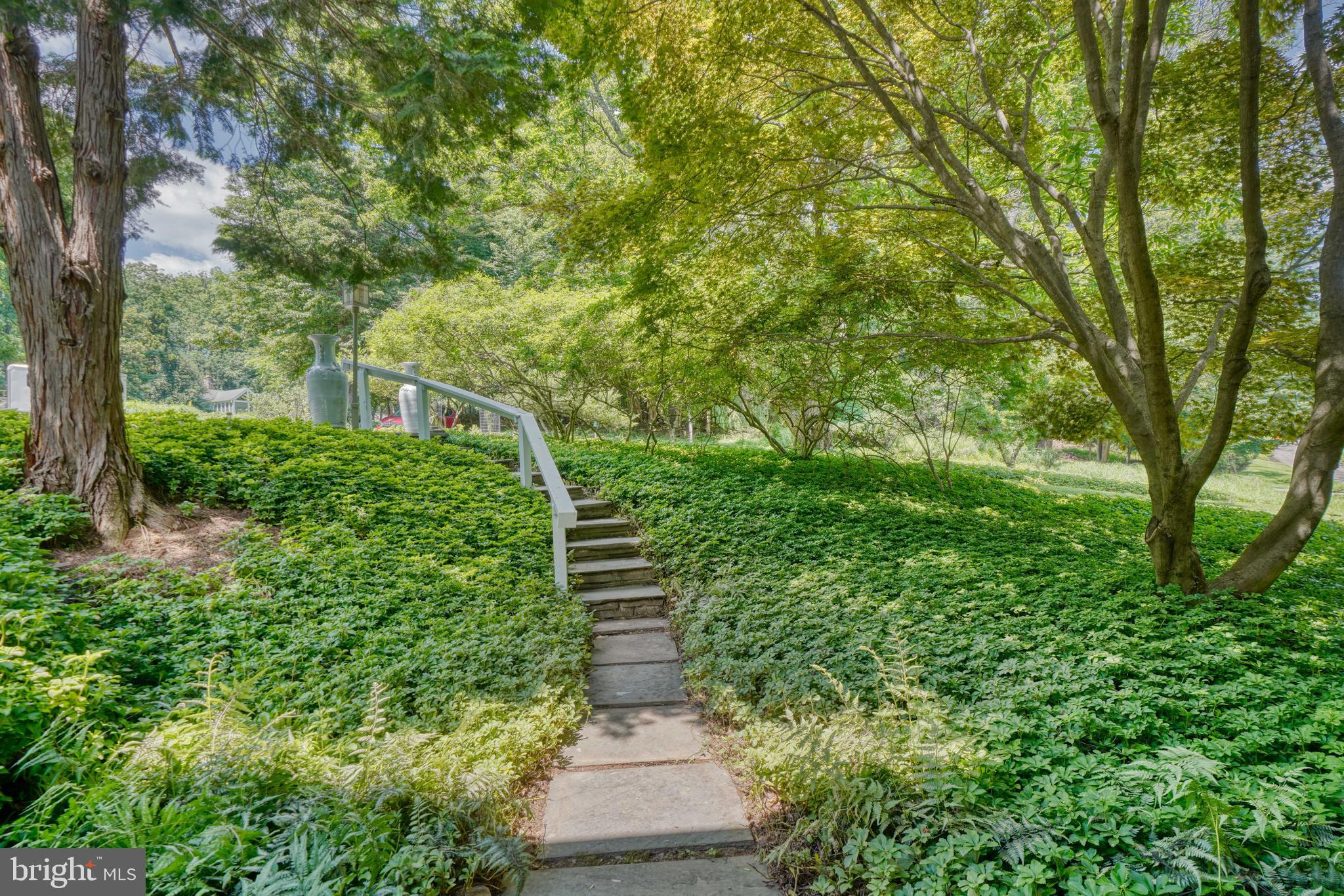 GREEN SPRING VALLEY - Residential