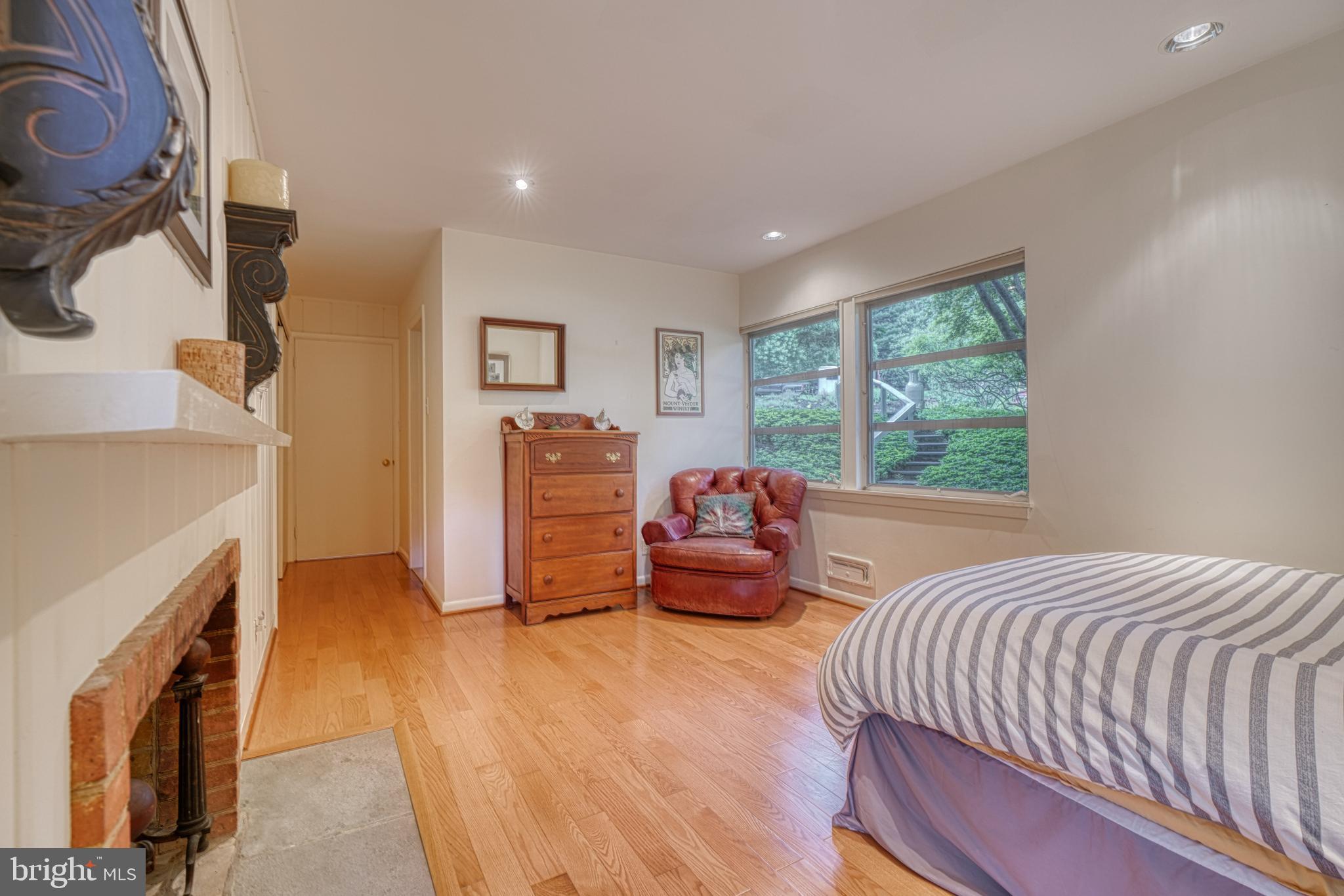 GREEN SPRING VALLEY - Residential