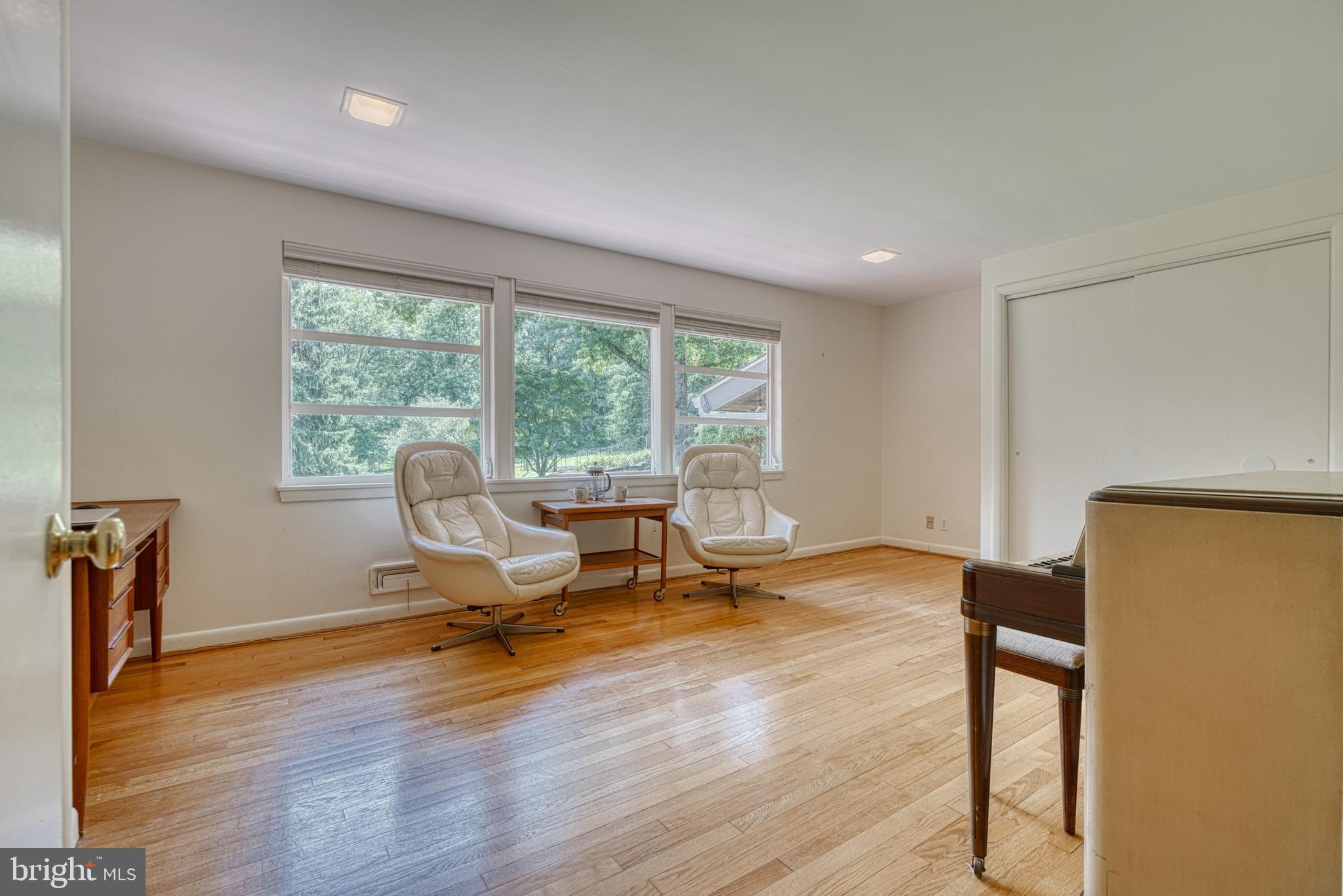 GREEN SPRING VALLEY - Residential