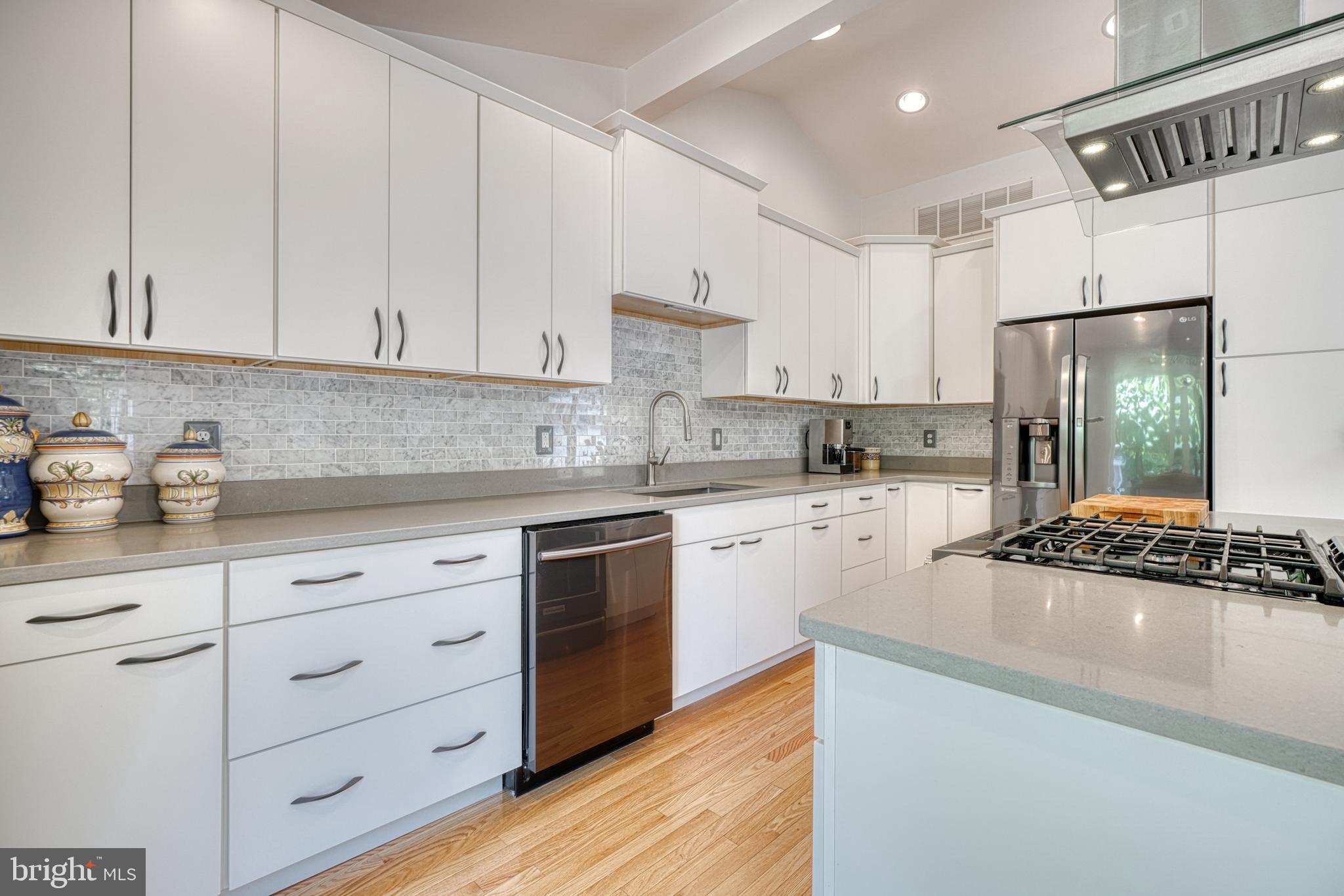 GREEN SPRING VALLEY - Residential