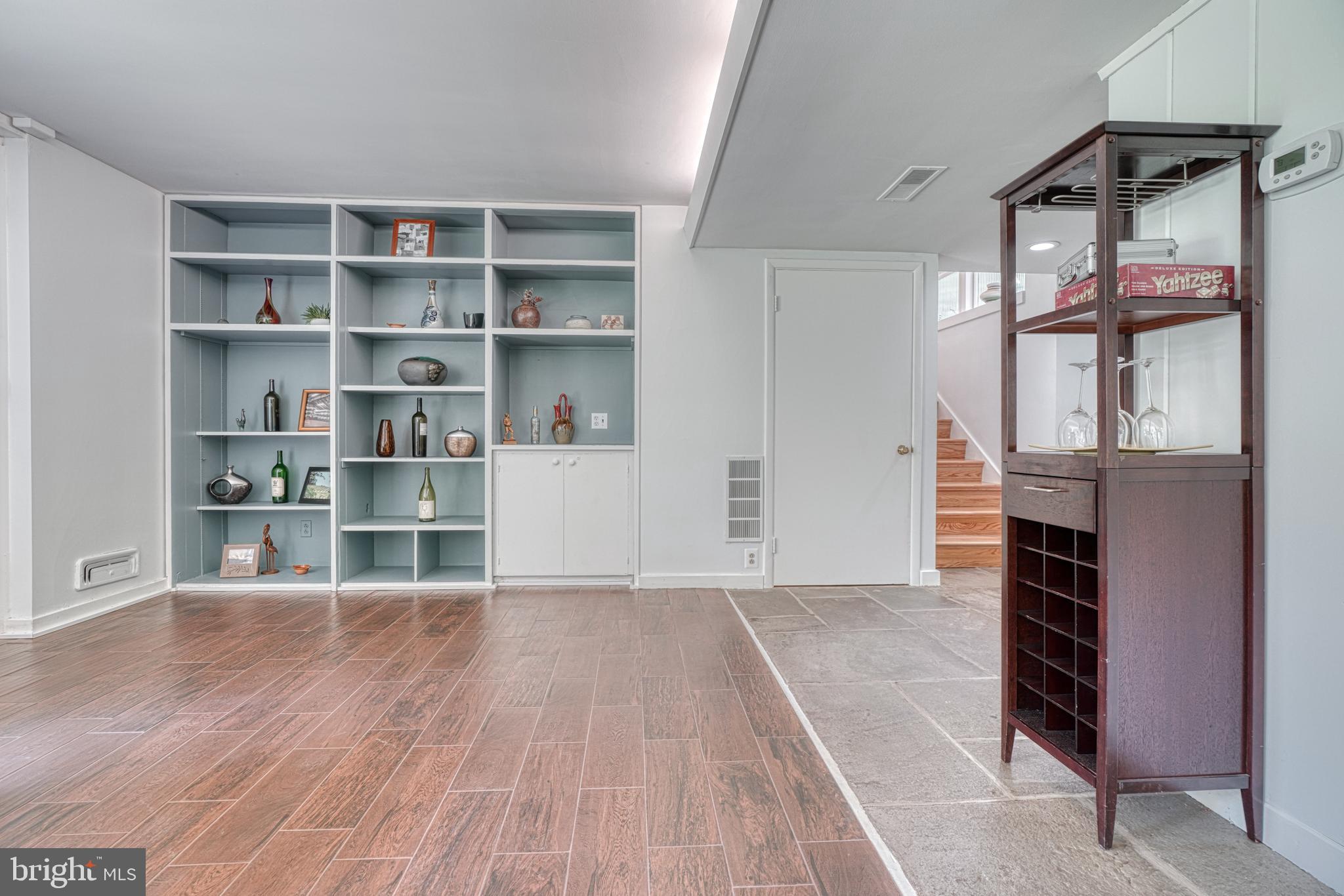 GREEN SPRING VALLEY - Residential