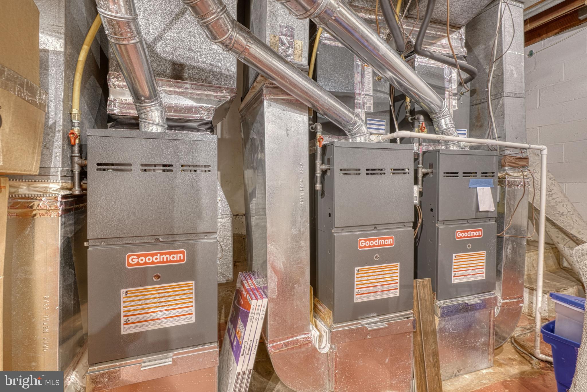 GREEN SPRING VALLEY - Residential