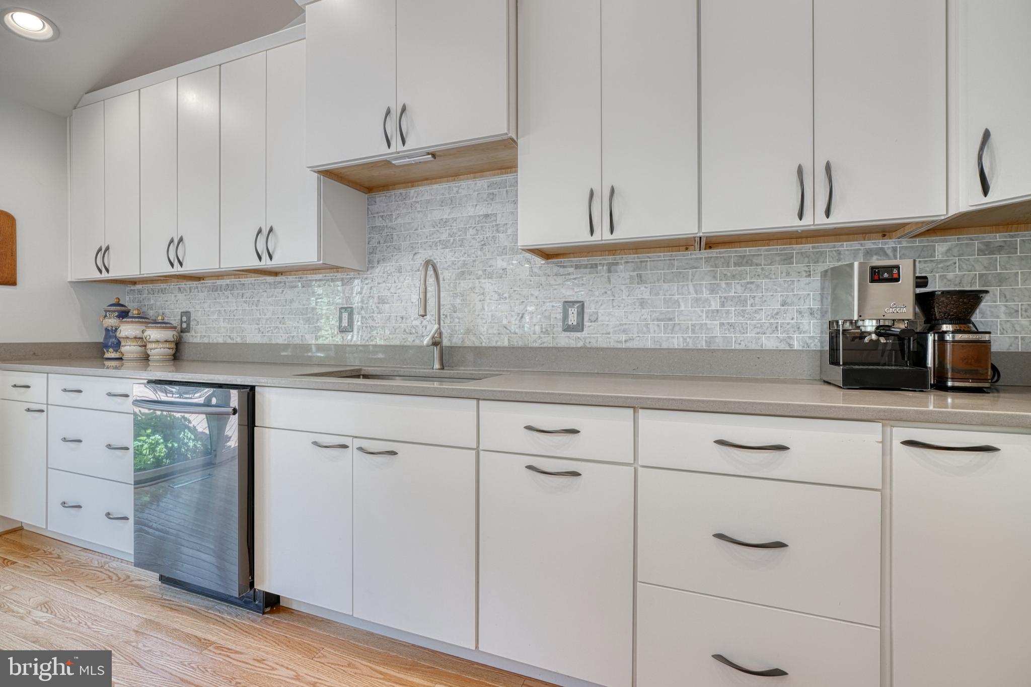 GREEN SPRING VALLEY - Residential