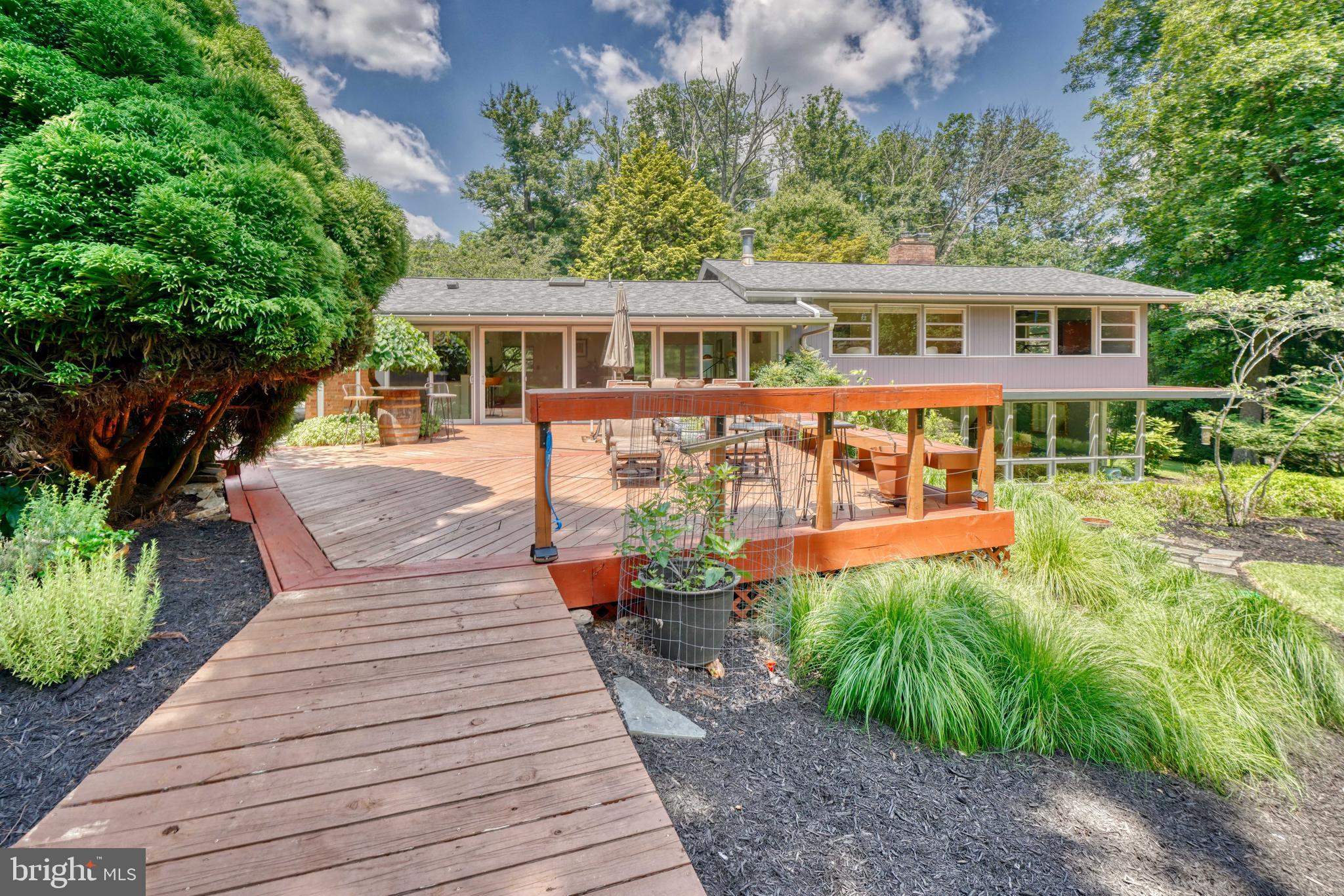 GREEN SPRING VALLEY - Residential