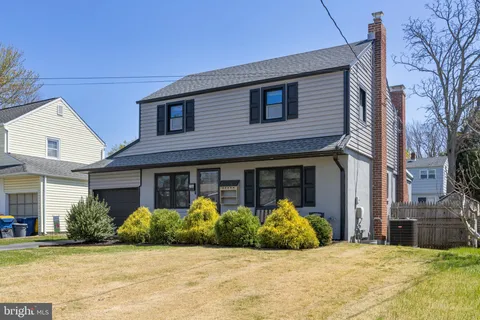 706 W 13th Street, New Castle, DE MLS: DENC2080722