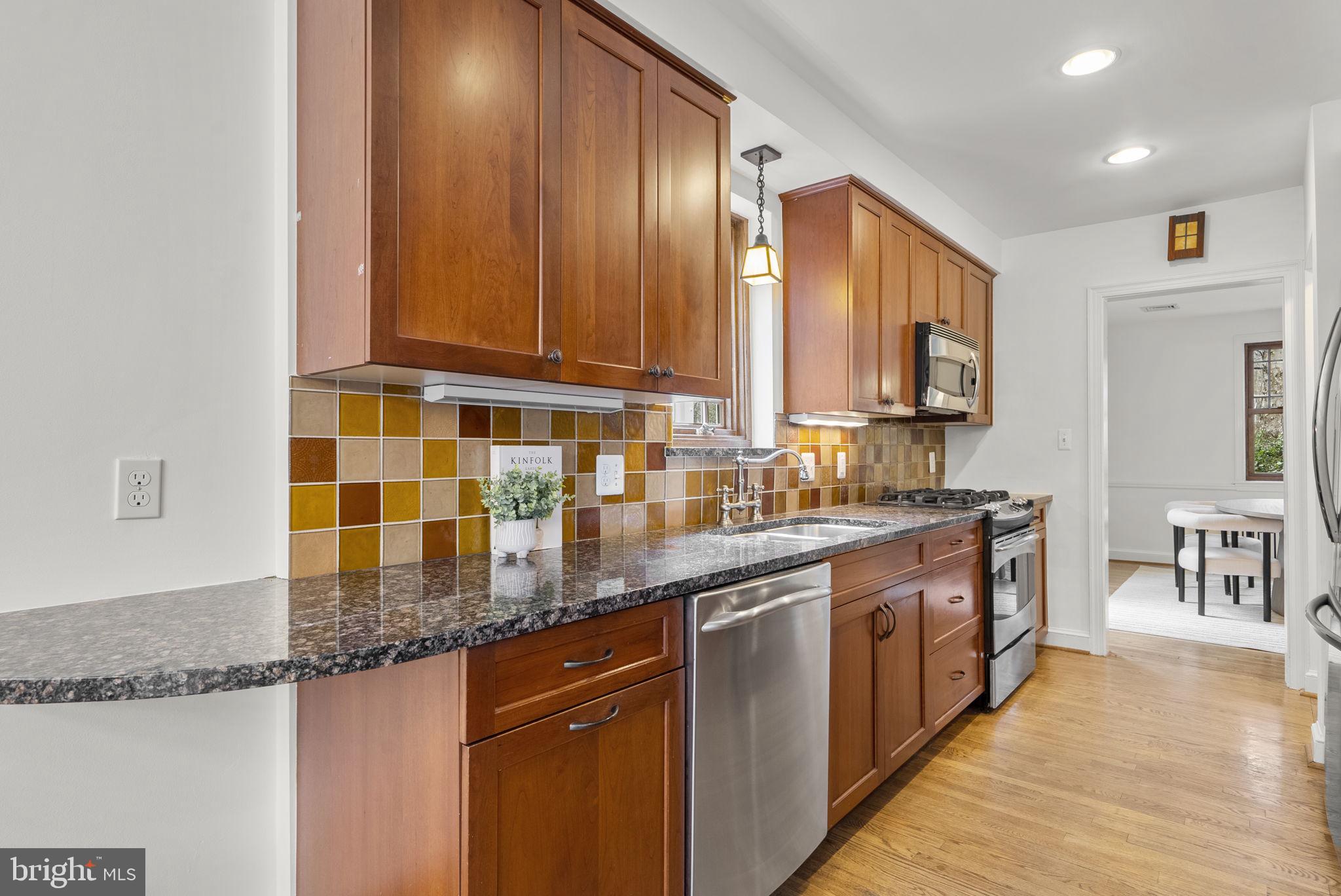 SILVER SPRING - Residential