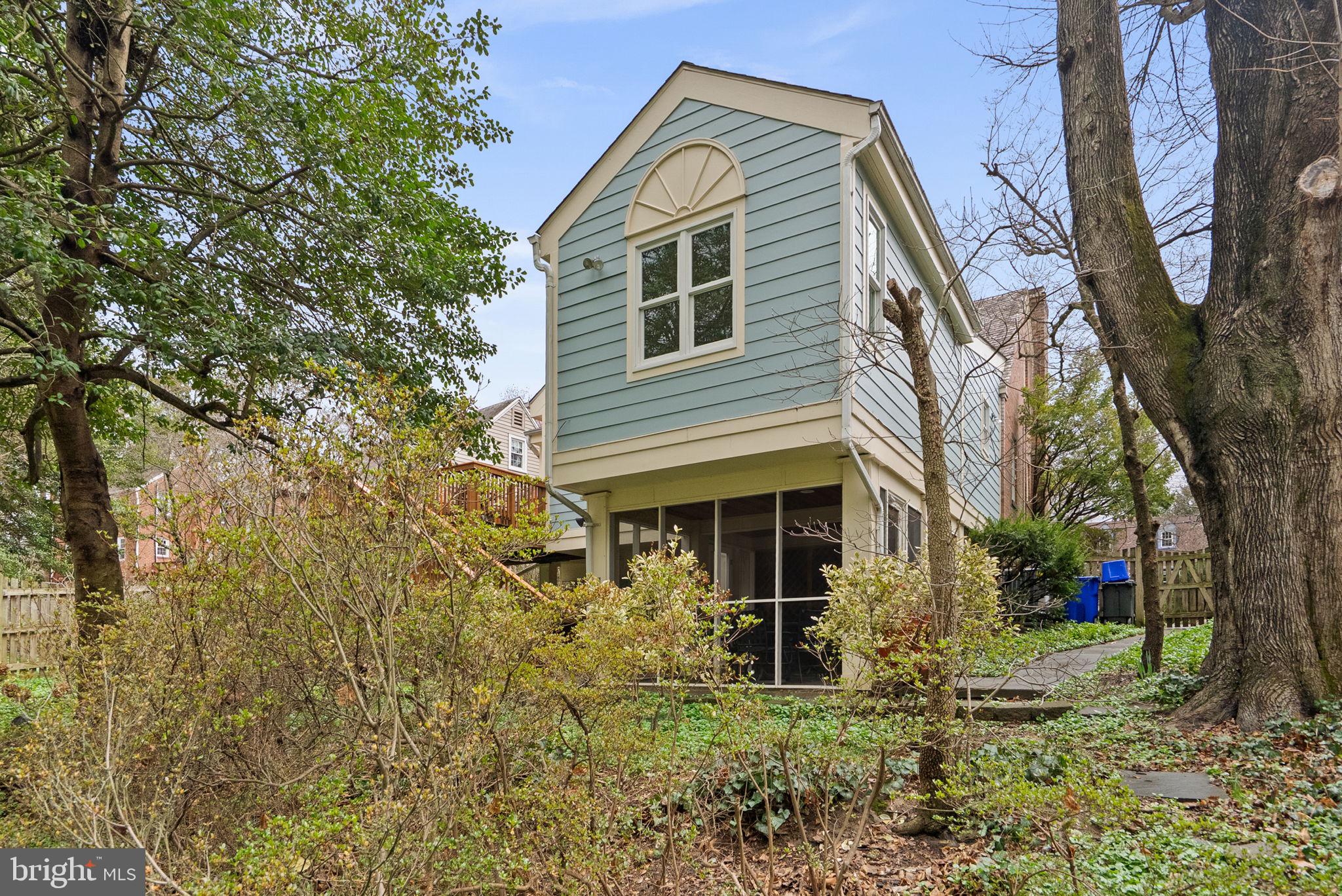 SILVER SPRING - Residential