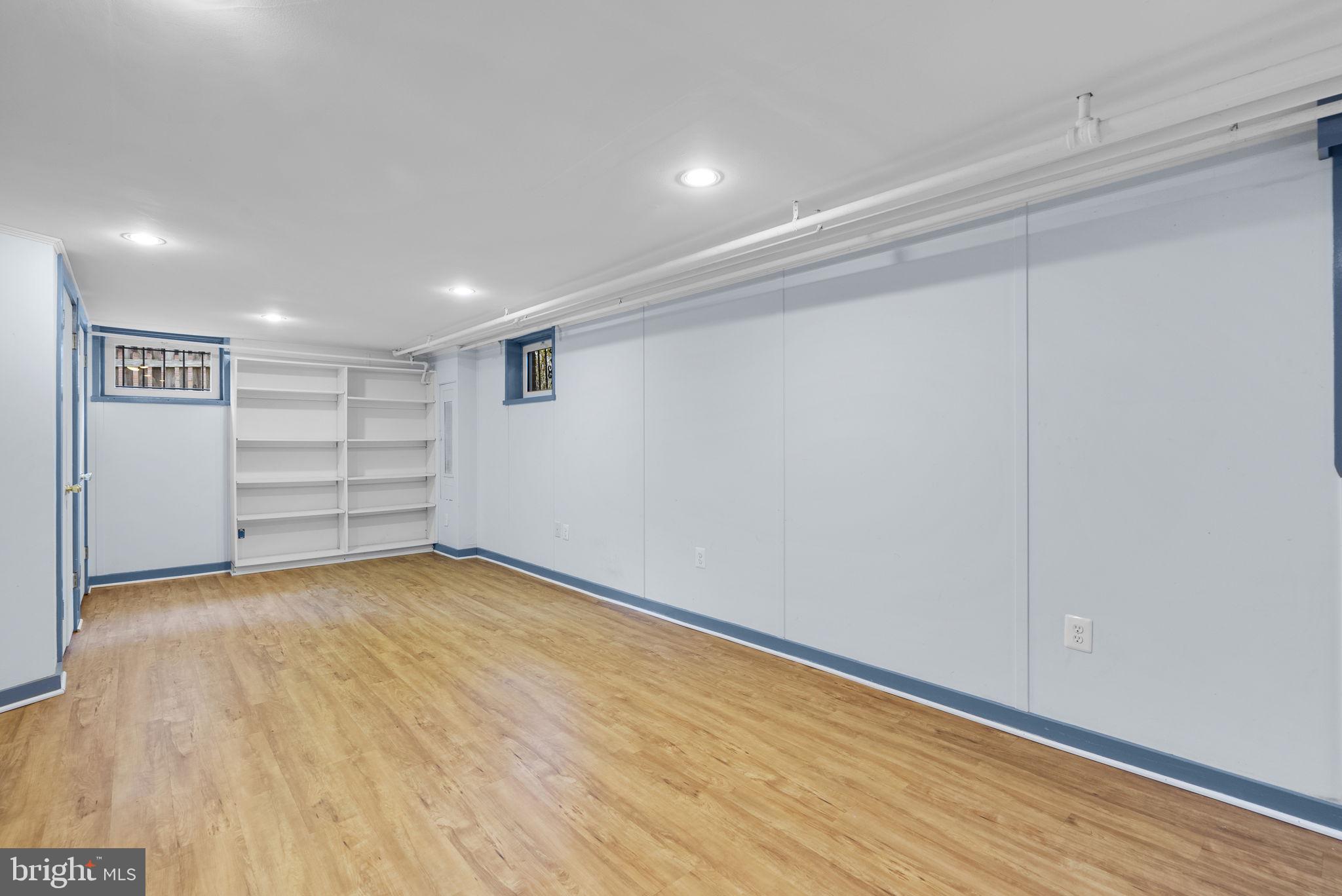 SILVER SPRING - Residential