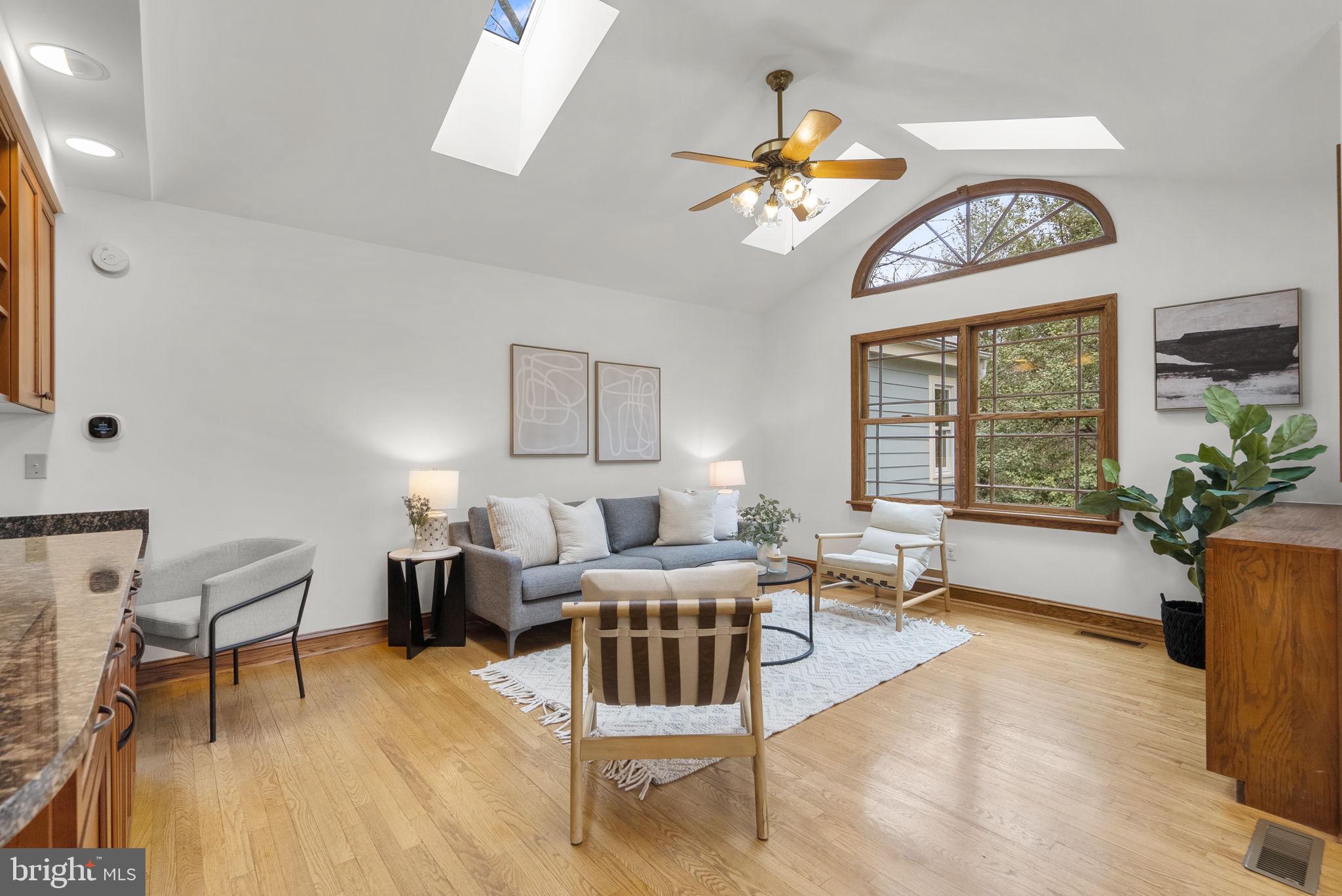 SILVER SPRING - Residential