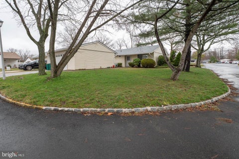 Condo For Sale - 264 Crosse Drive<br/> Middlesex County, MONROE TOWNSHIP, NJ 08831