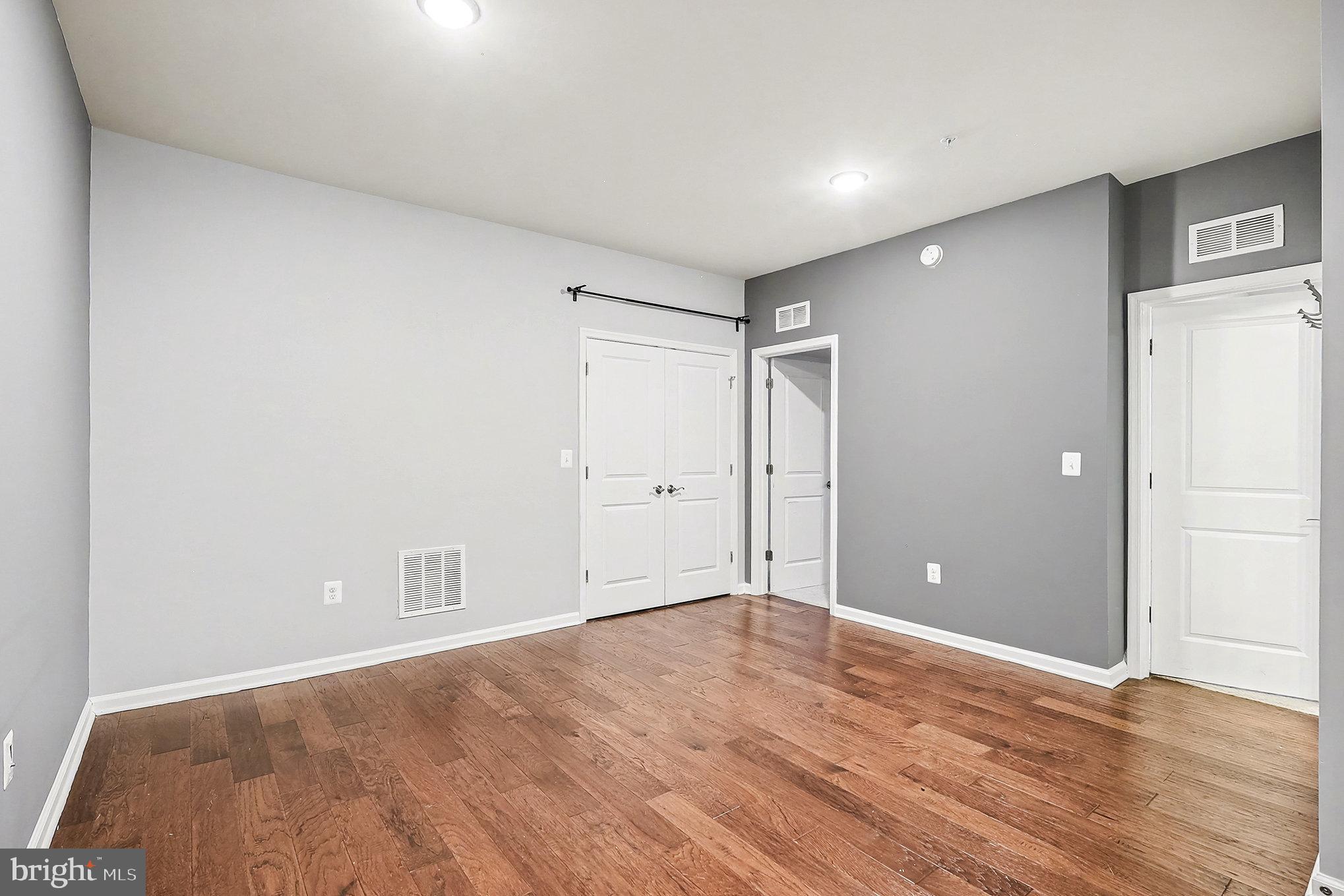 WILLIAM SQUARE - Residential