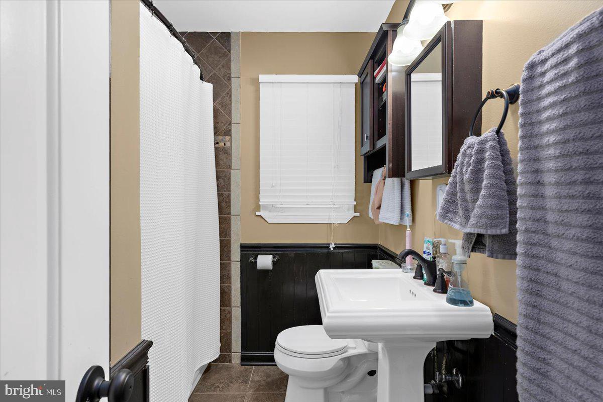 WOODLAWN HEIGHTS - Residential