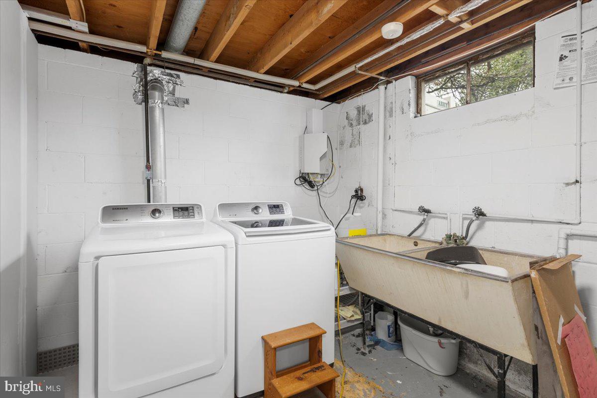 WOODLAWN HEIGHTS - Residential