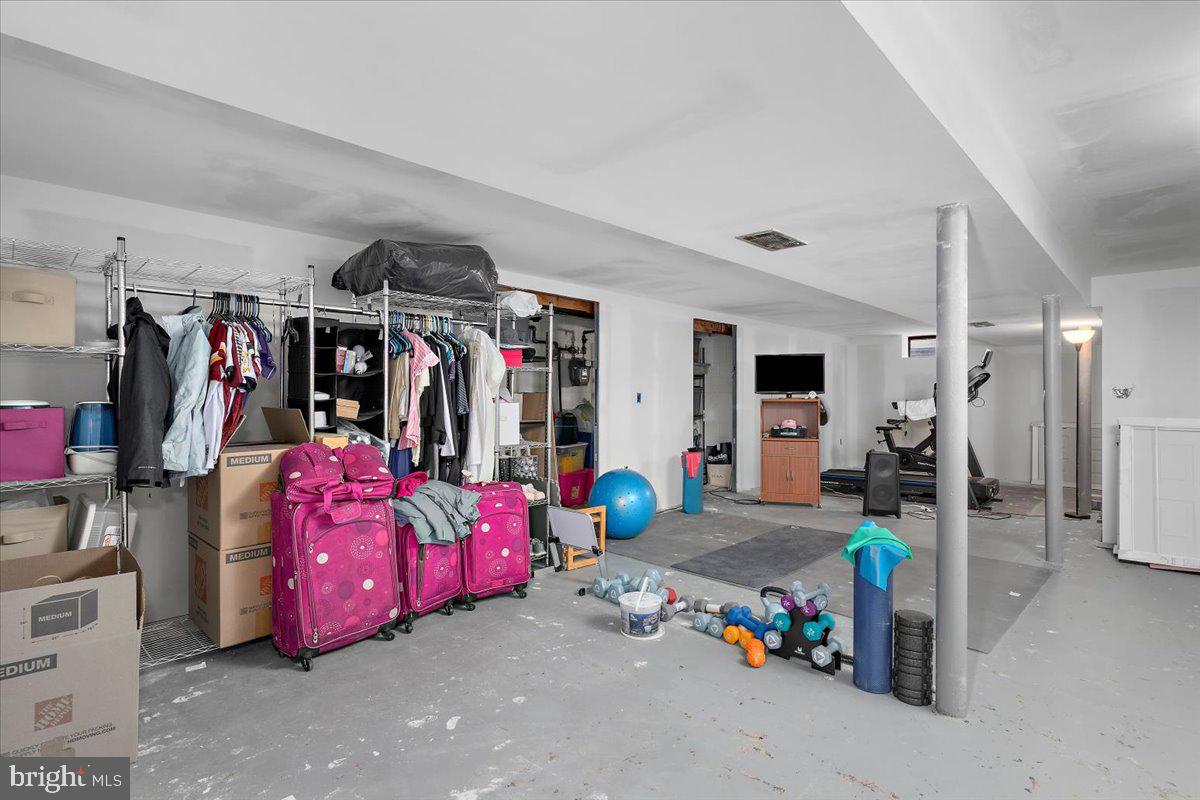 WOODLAWN HEIGHTS - Residential