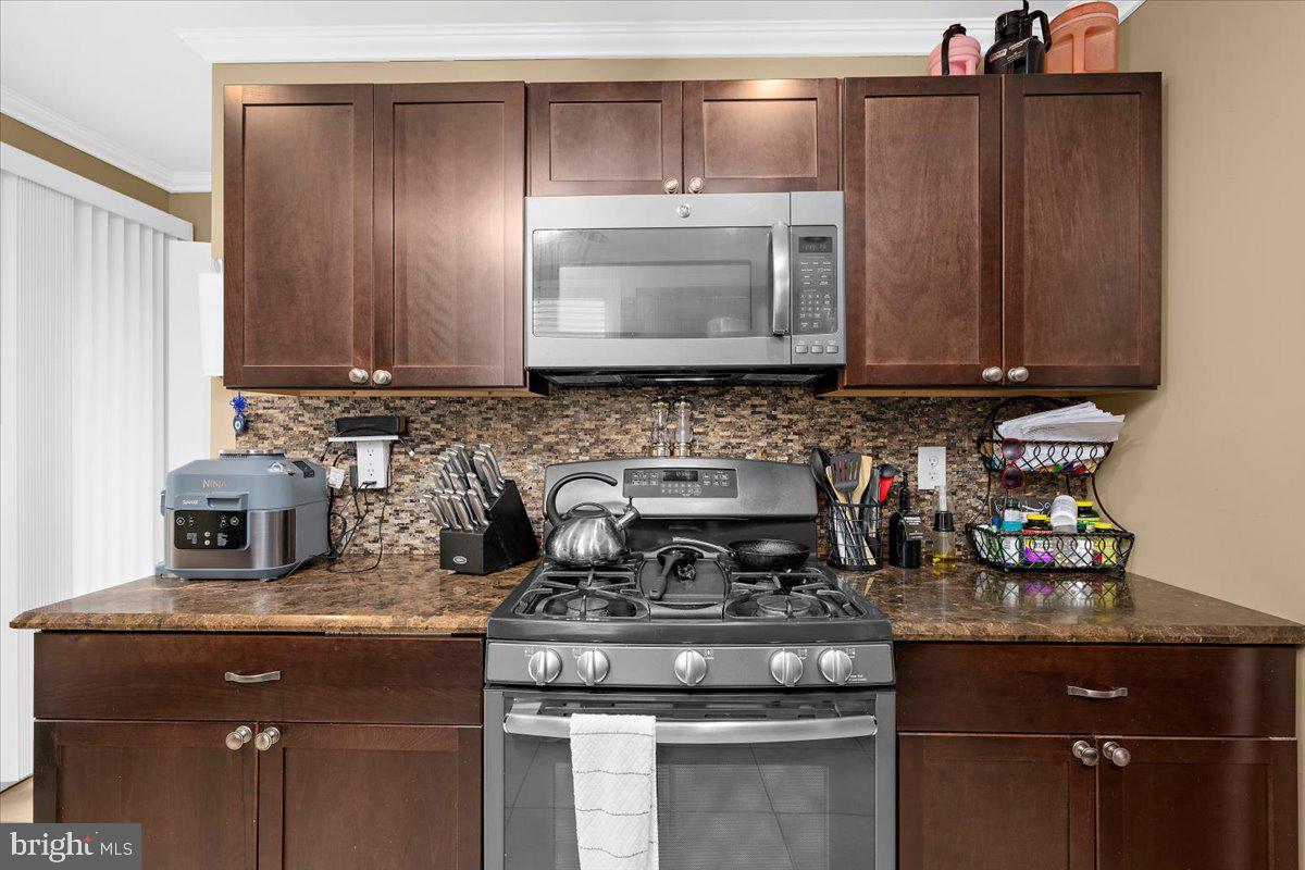 WOODLAWN HEIGHTS - Residential