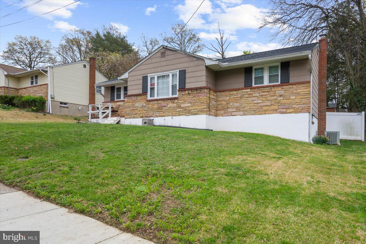 WOODLAWN HEIGHTS - Residential