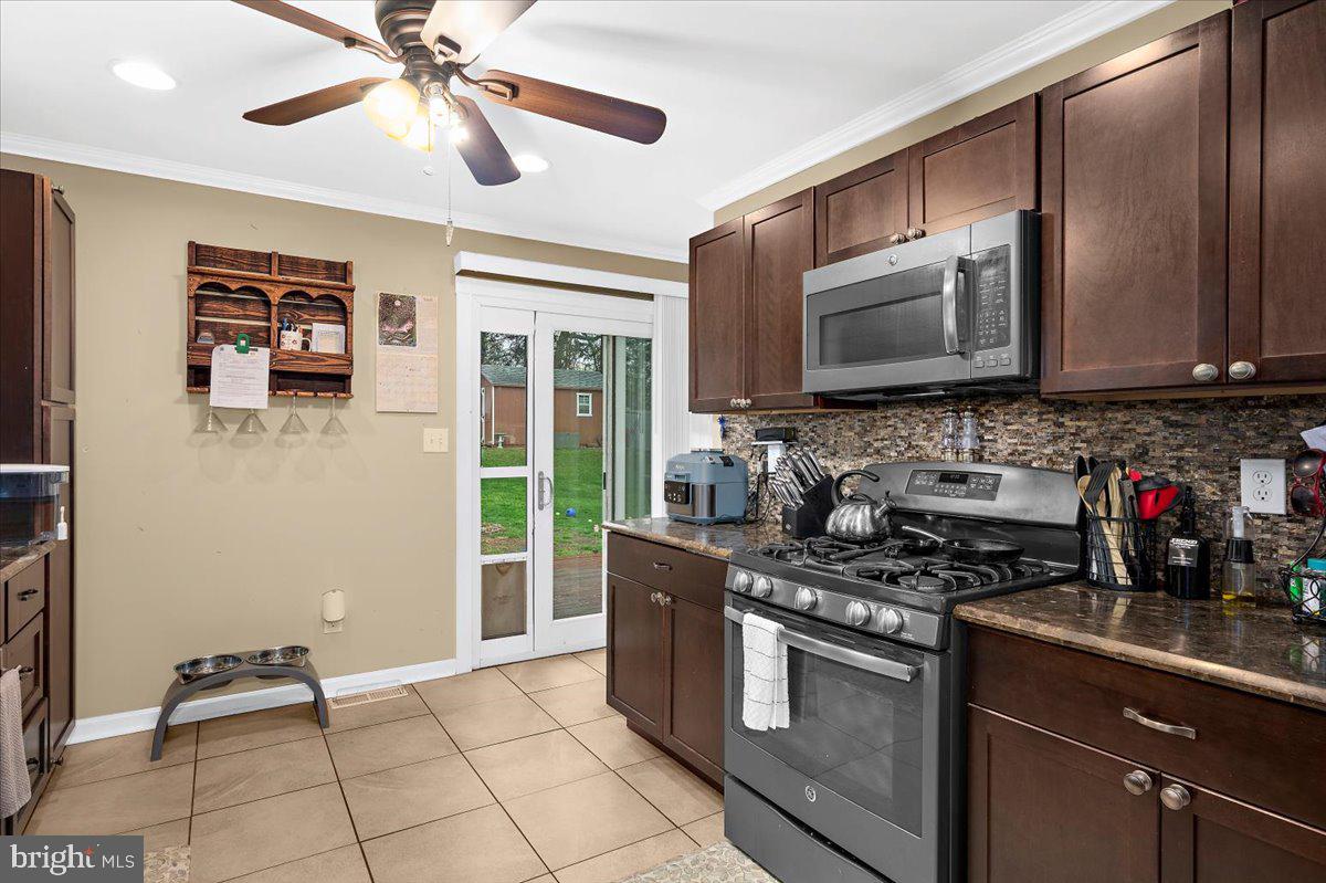 WOODLAWN HEIGHTS - Residential