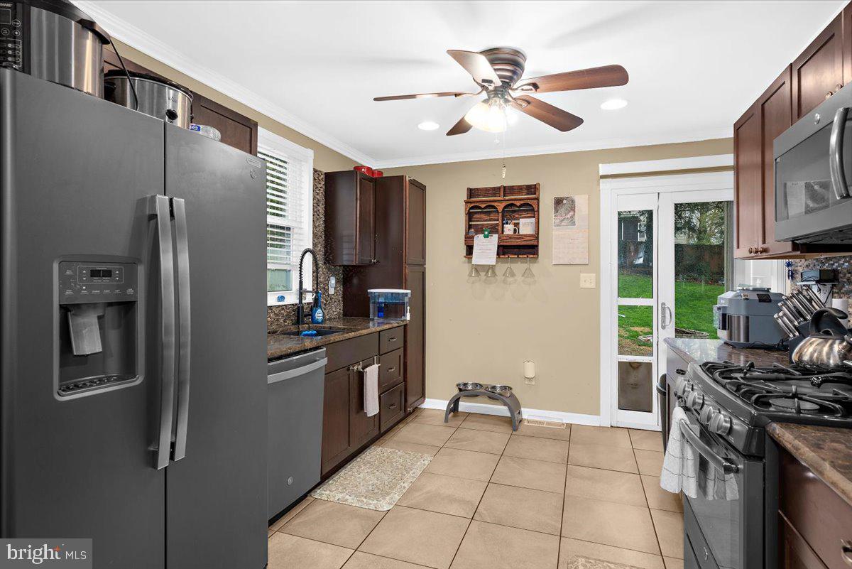 WOODLAWN HEIGHTS - Residential