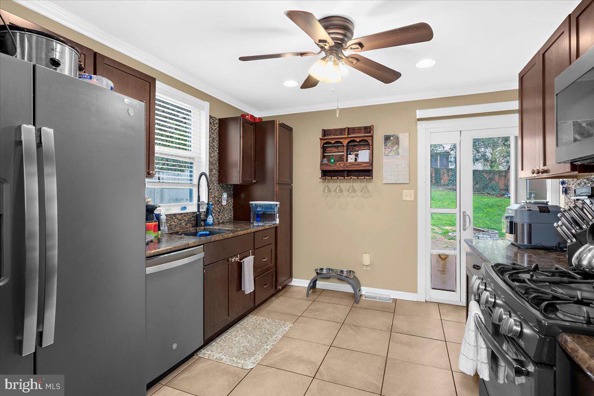 WOODLAWN HEIGHTS - Residential